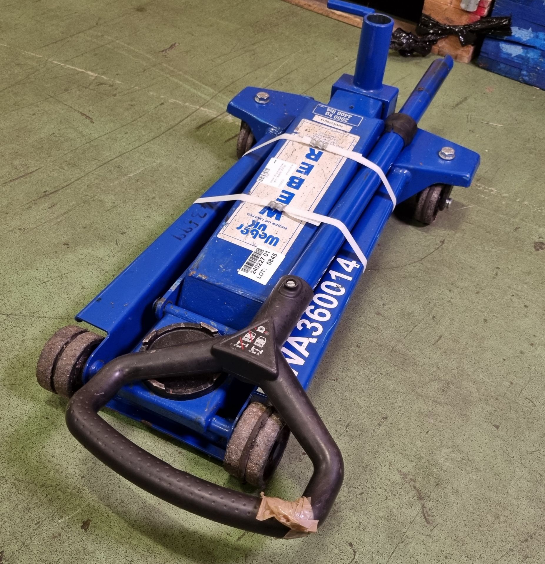 Weber UK hydraulic trolley jack - capacity: 2000kg - Image 3 of 4