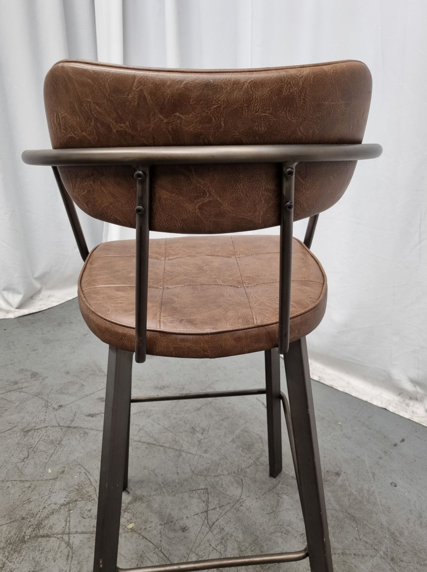 3x Industrial brown leather restaurant chairs - L 550 x W 600 x H 1100mm - Bild 8 aus 11