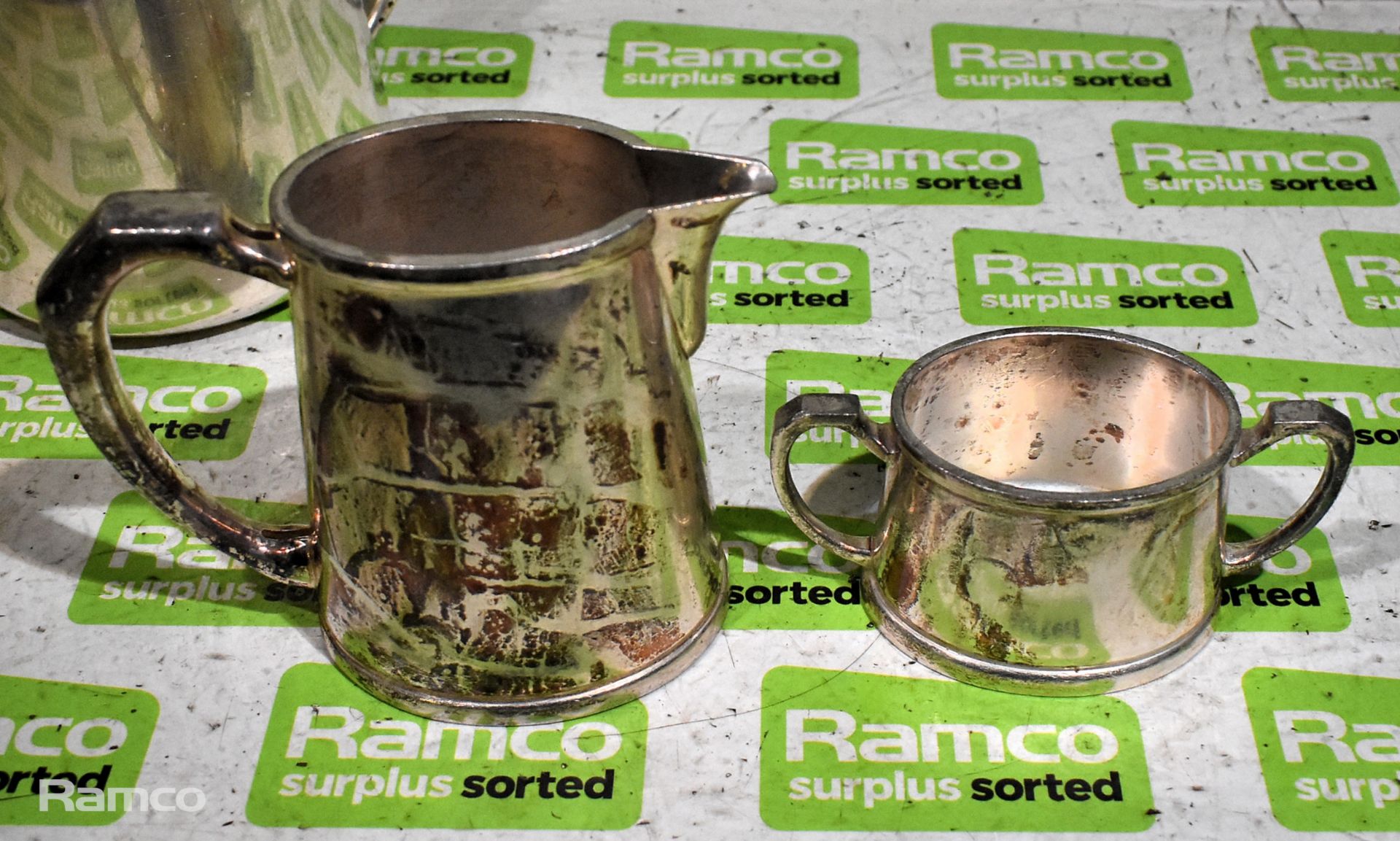 28x EPNS 3 pint teapots, 11x EPNS Milk jugs - 1/2 pint, 3x EPNS Sugar bowls - Image 5 of 5