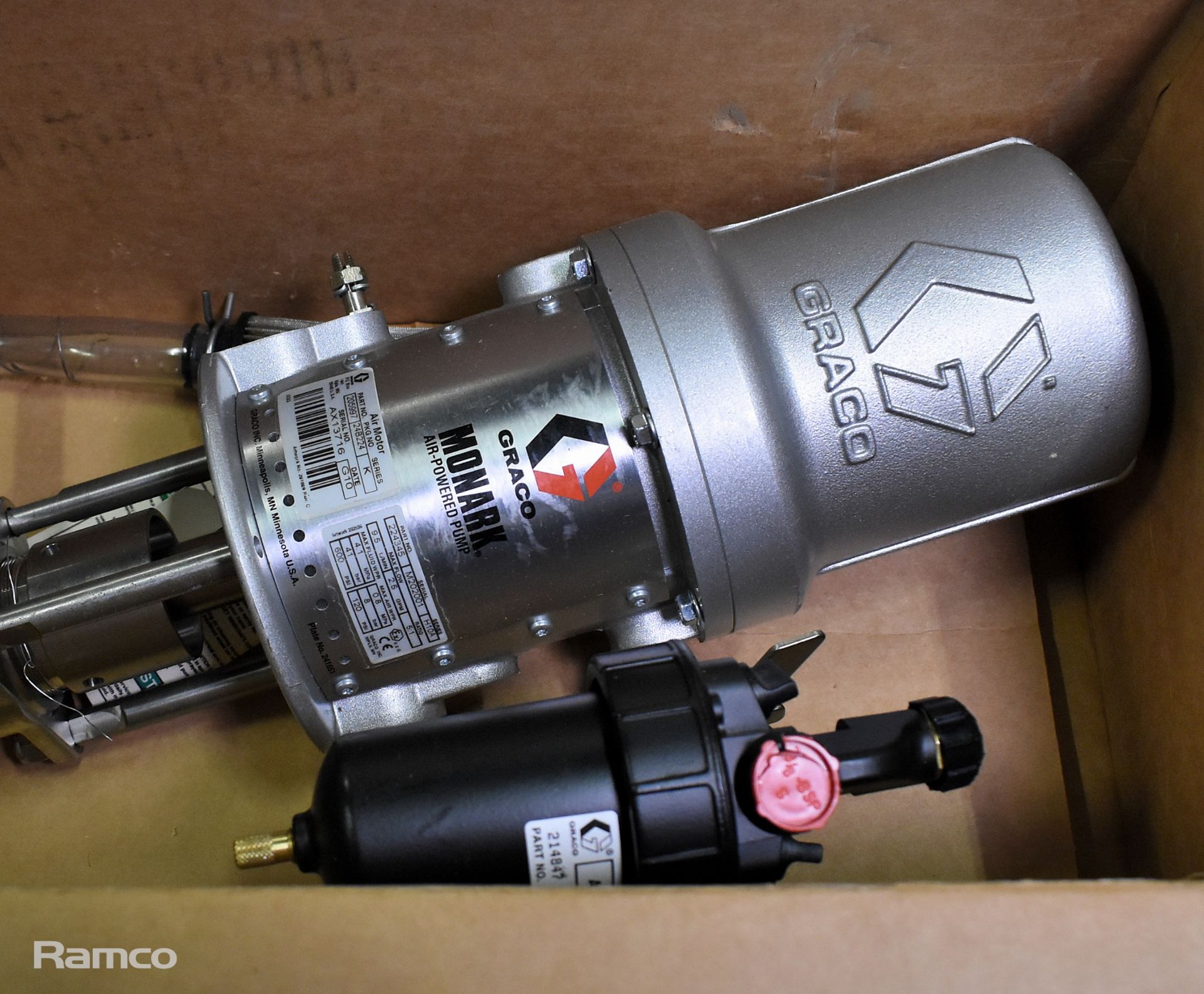 Graco Monark 205997 air powered drum pump with stainless steel Hydra-Clean spray gun - max flow: 9.5 - Image 5 of 8