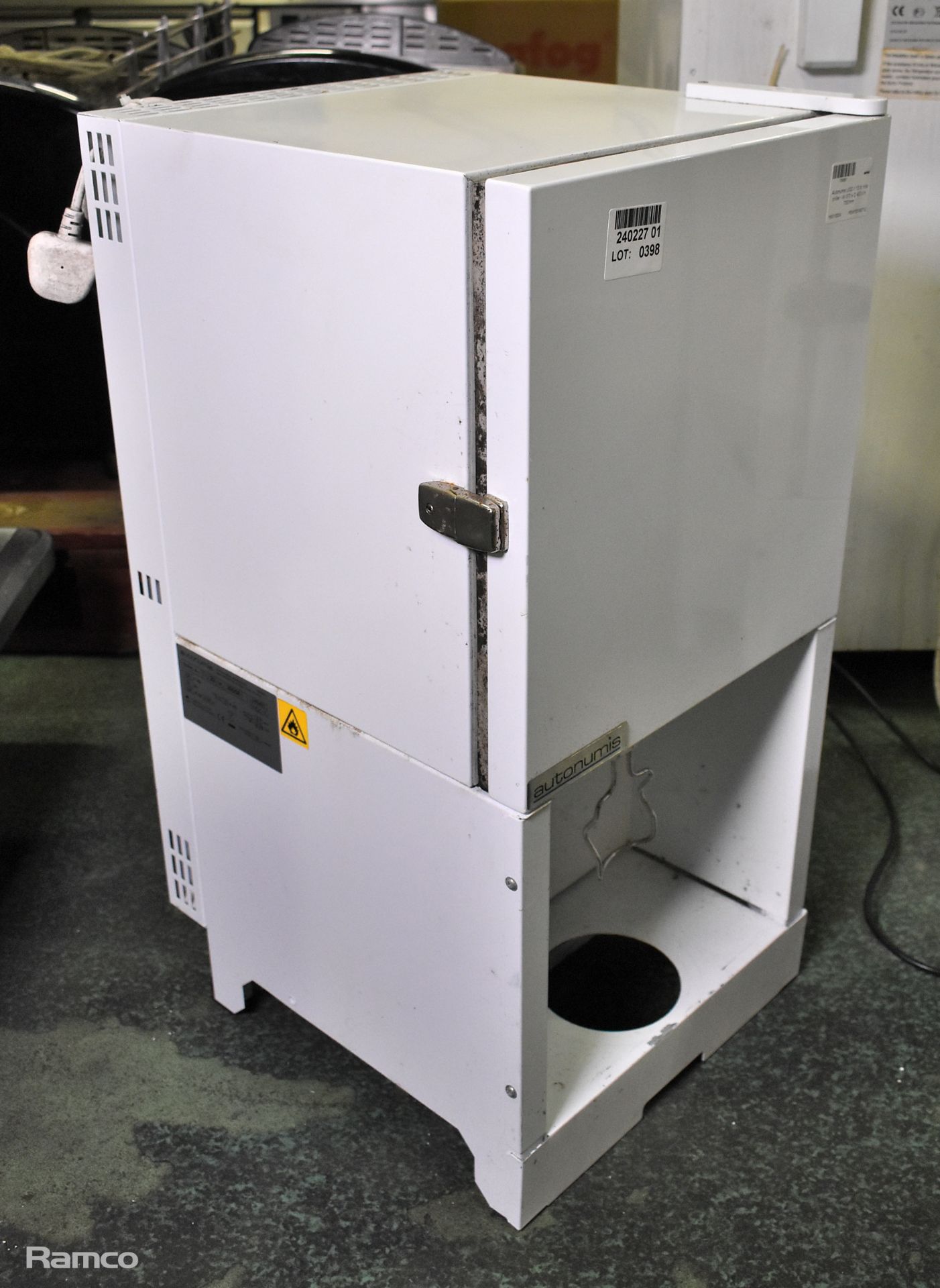 Autonumis UGC-1 13 ltr milk chiller - W 370 x D 400 x H 730 mm - Image 5 of 7