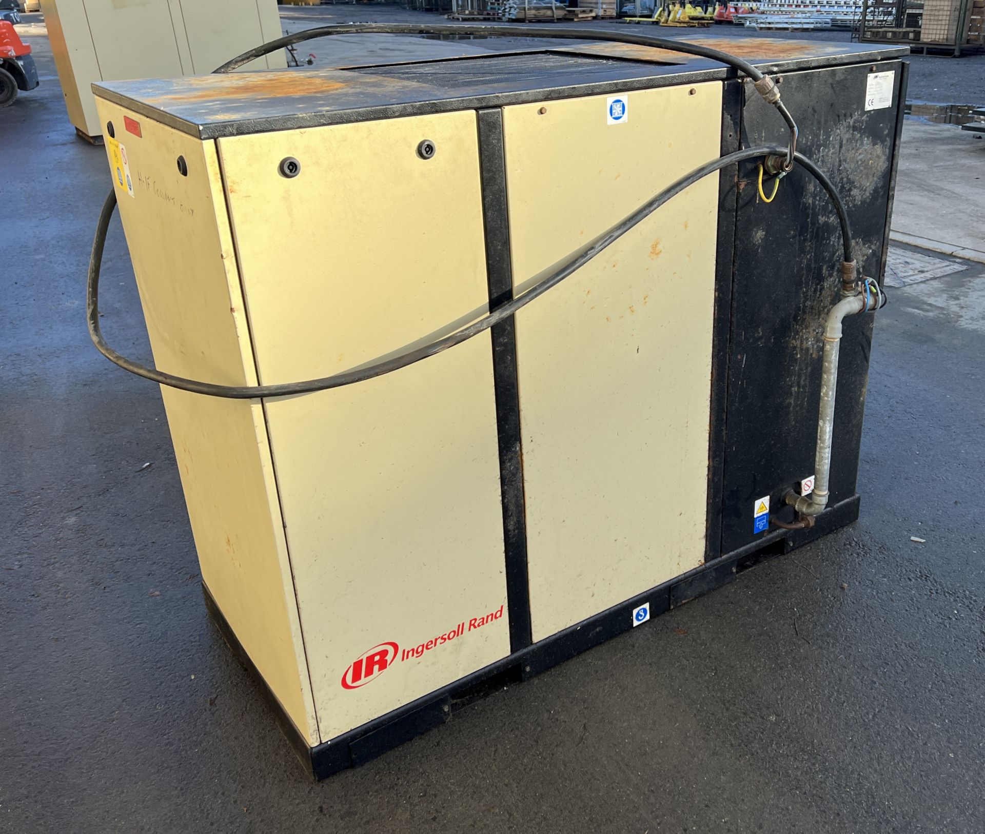 Ingersoll Rand IRN18K-CC compressor – 380-415V - 10bar – 2.66m3/min – W 1630 x D 725 – H 1290mm - Image 2 of 14