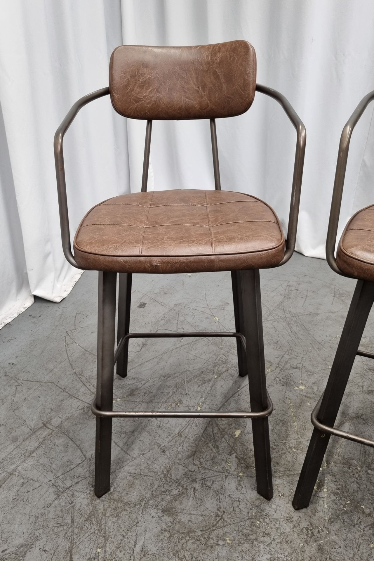 3x Industrial brown leather restaurant chairs - L 550 x W 600 x H 1100mm - Bild 4 aus 11