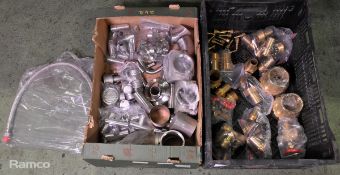Box of assorted steel fittings, Box of assorted brass fittings