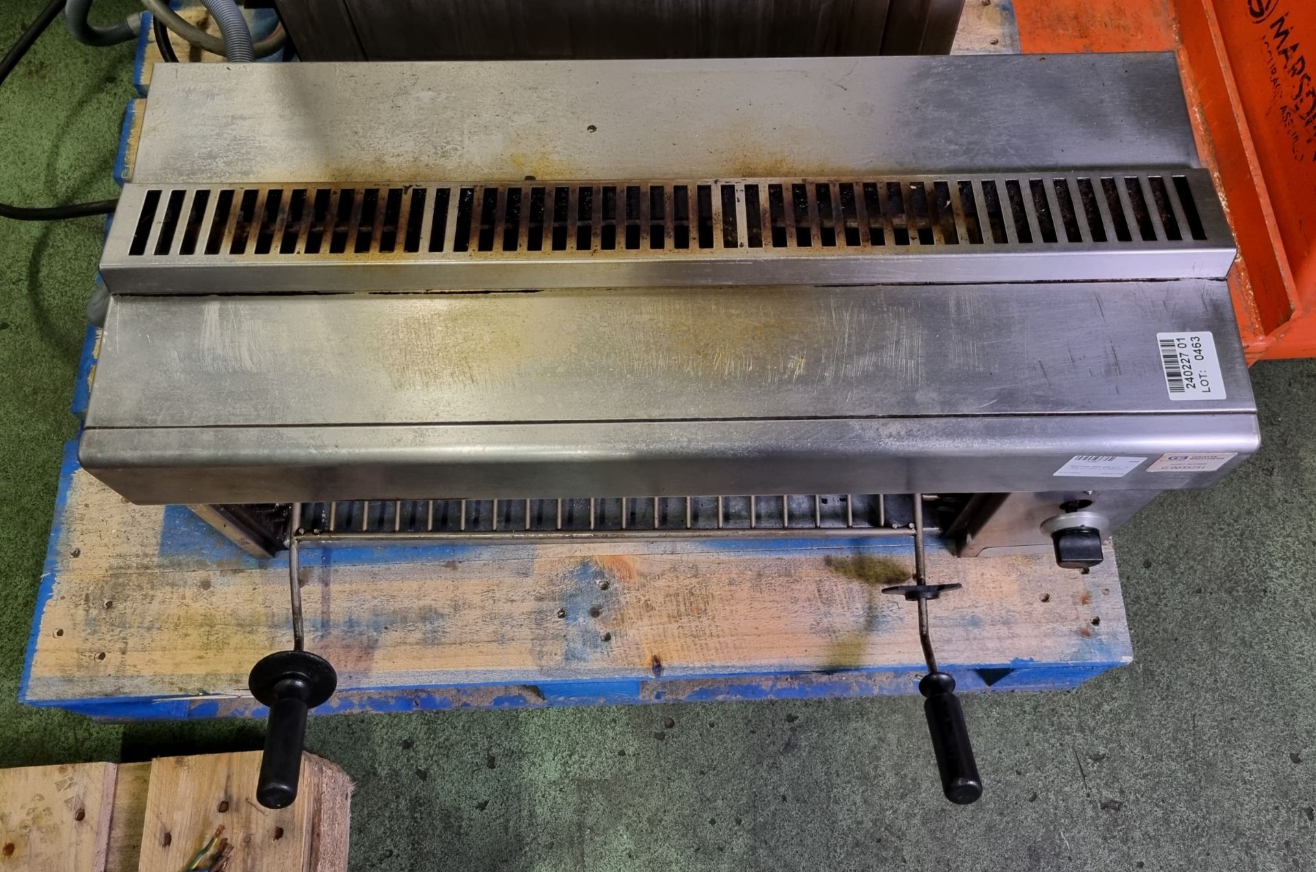 Stainless steel gas grill - W 800 x D 600 x H 350mm - Bild 2 aus 3
