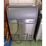 Scotsman ACM176 ice machine - W 660 x D 600 x H 1100mm