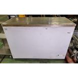 Gram CF 45 SG chest freezer - W 1310 x D 680 x H 910 mm