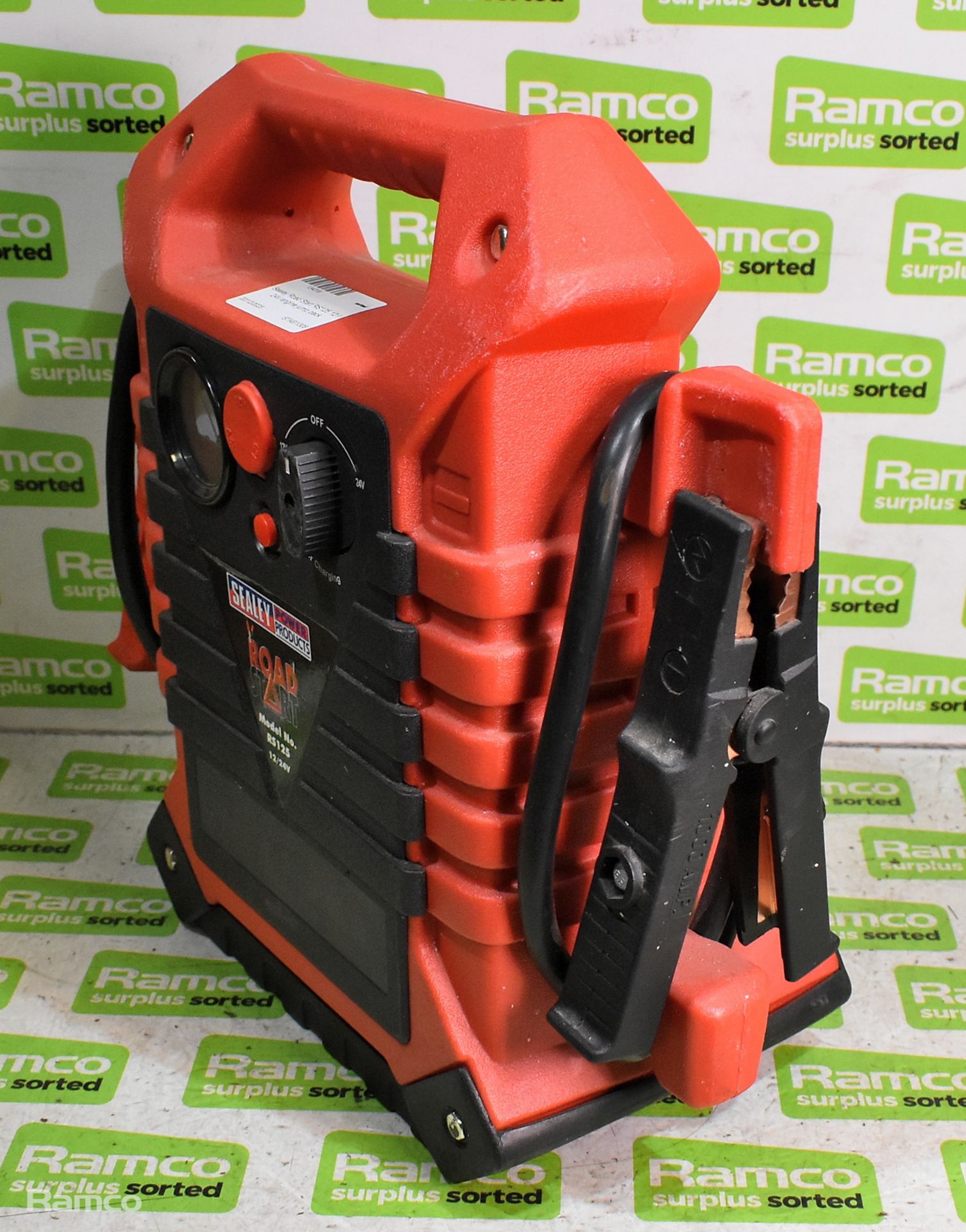 Sealey Road Start RS125 12 / 24V engine jump pack - Image 3 of 5