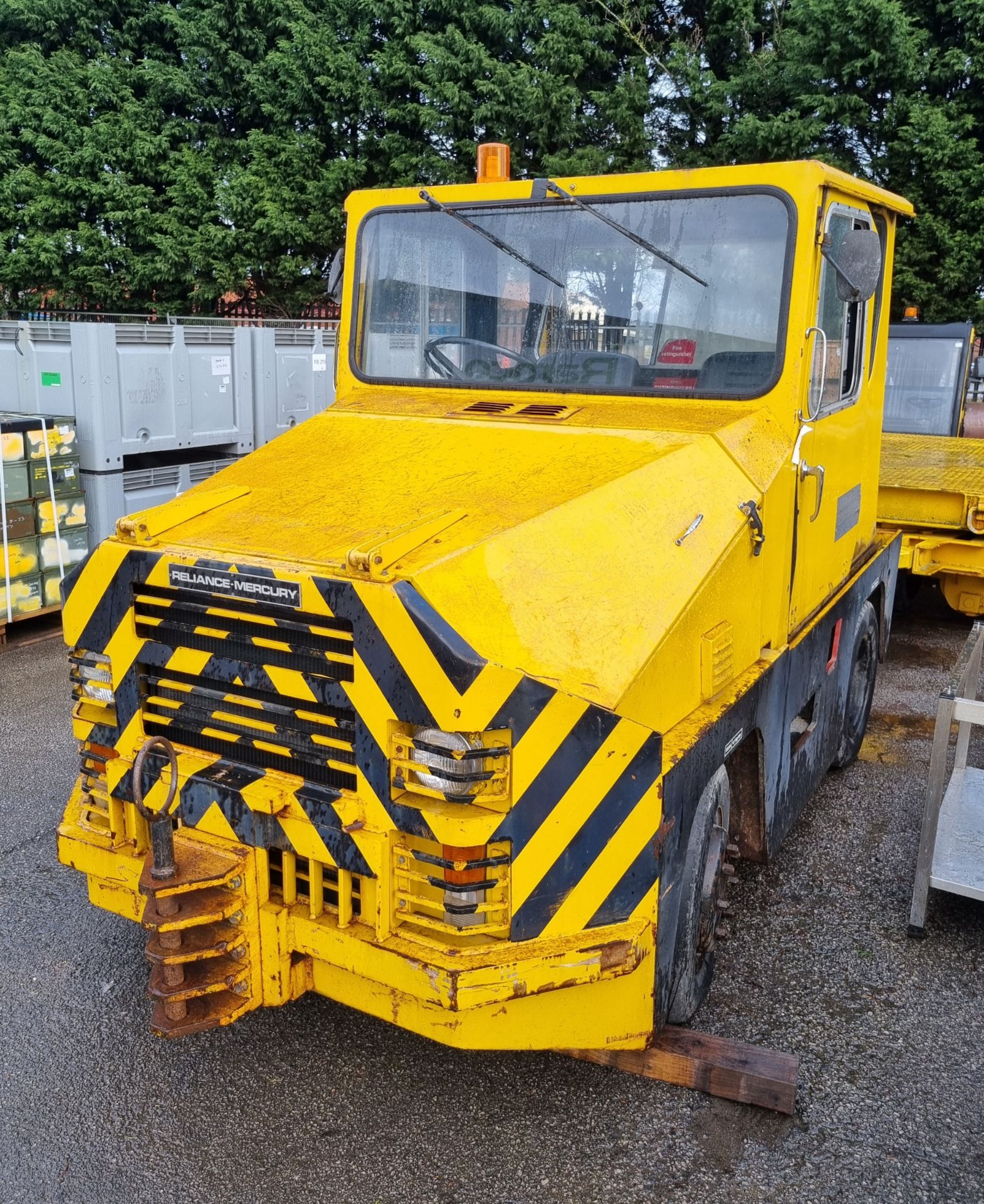 Reliance Mercury tow / tug vehicle - 1448 hours used with Alexander trailers - IP3000ST trailer - Image 3 of 32