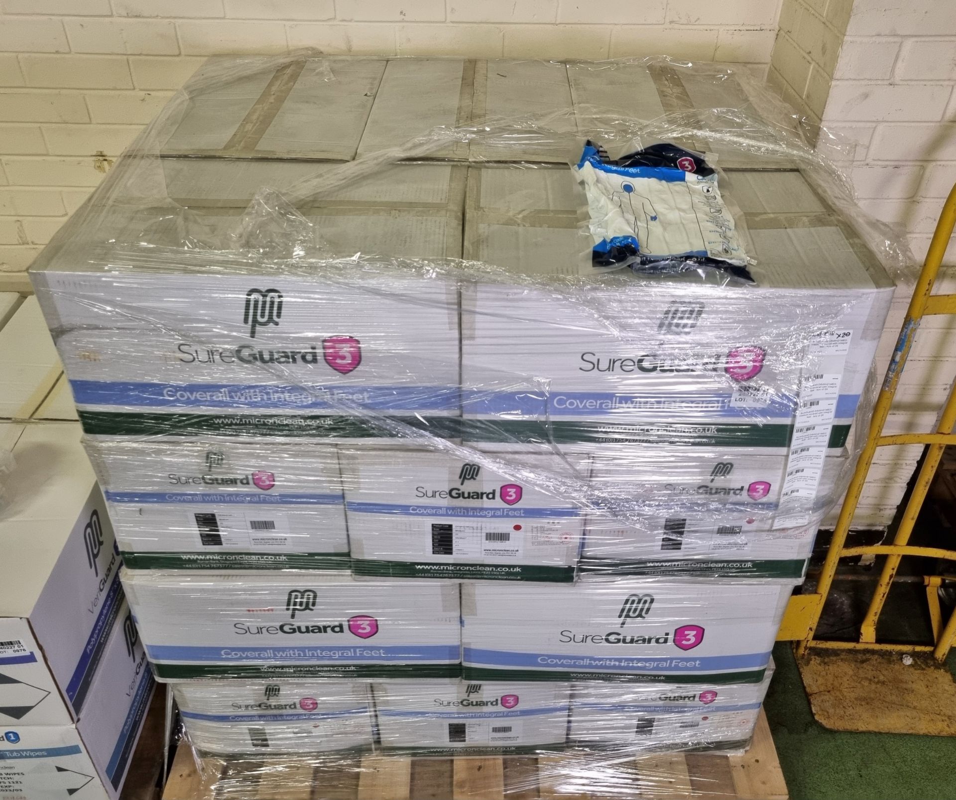 20x boxes of SureGuard 3 DSWH21MED medium coverall with integral feet - 25 per box - Image 2 of 5