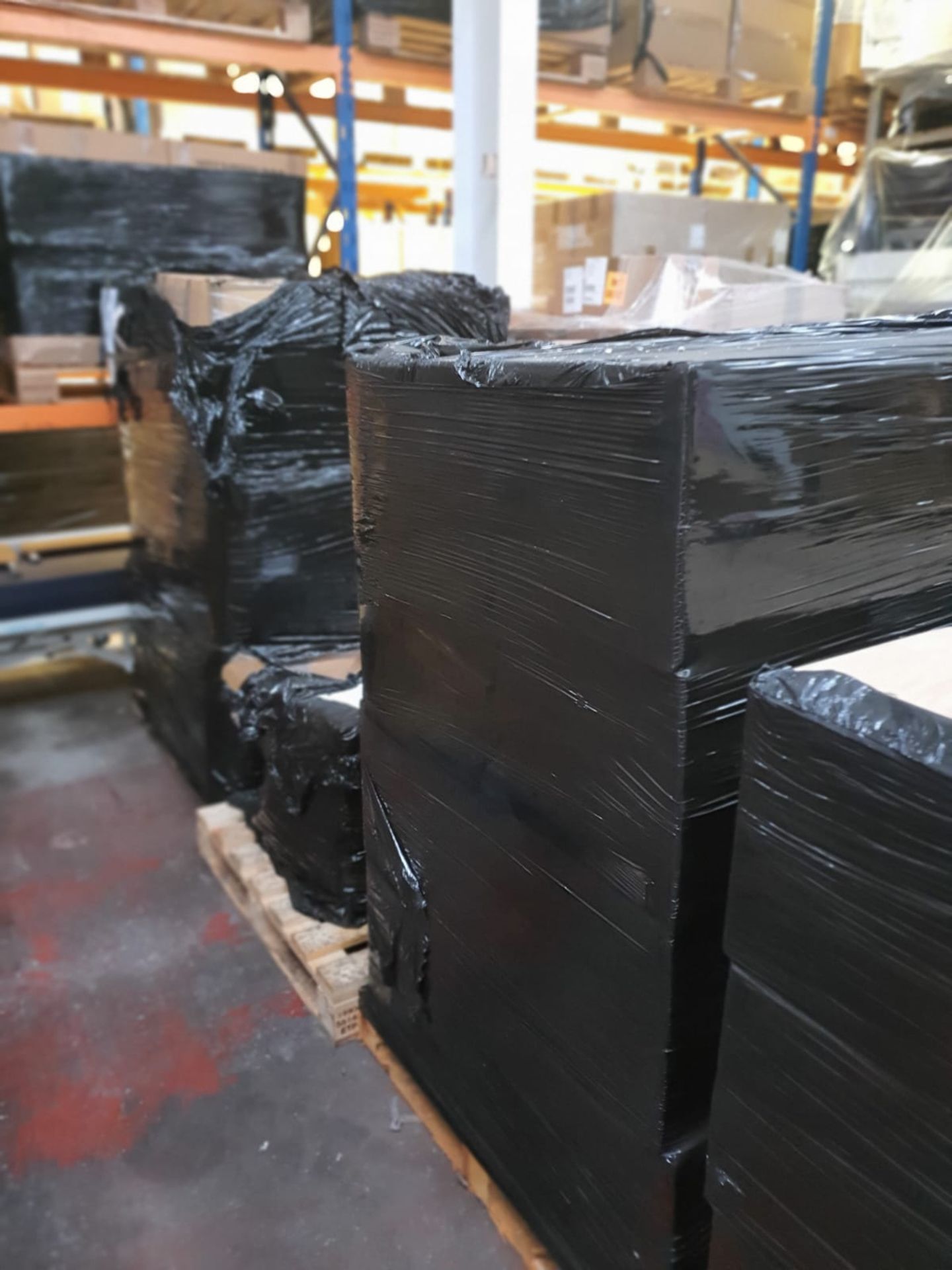 20 pallets worth of Various PPE equipment - see description for details - Image 3 of 18