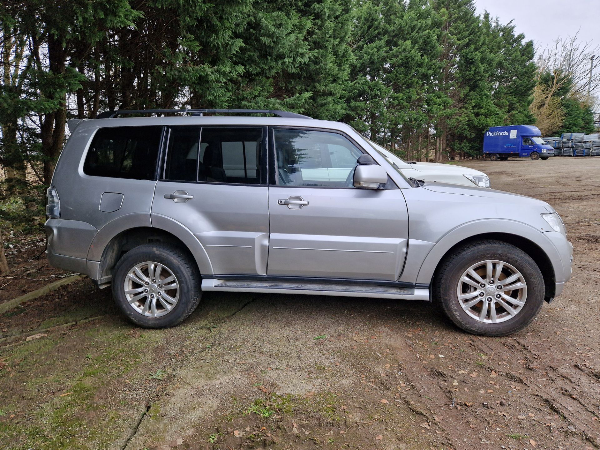 Mitsubishi Shogun WN18 KXW 3.2 DI-DC SG3 Auto 4WD LWB Euro 6 5dr LWB. - Image 4 of 36