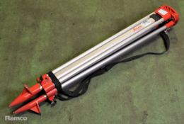 Leica GST05L Aluminium tripod with shoulder strap - Length : 1.07m. Extended length : 1.76m