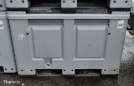 Plastic pallet tote container with lid - L 1200 x W 1000 x H 850mm