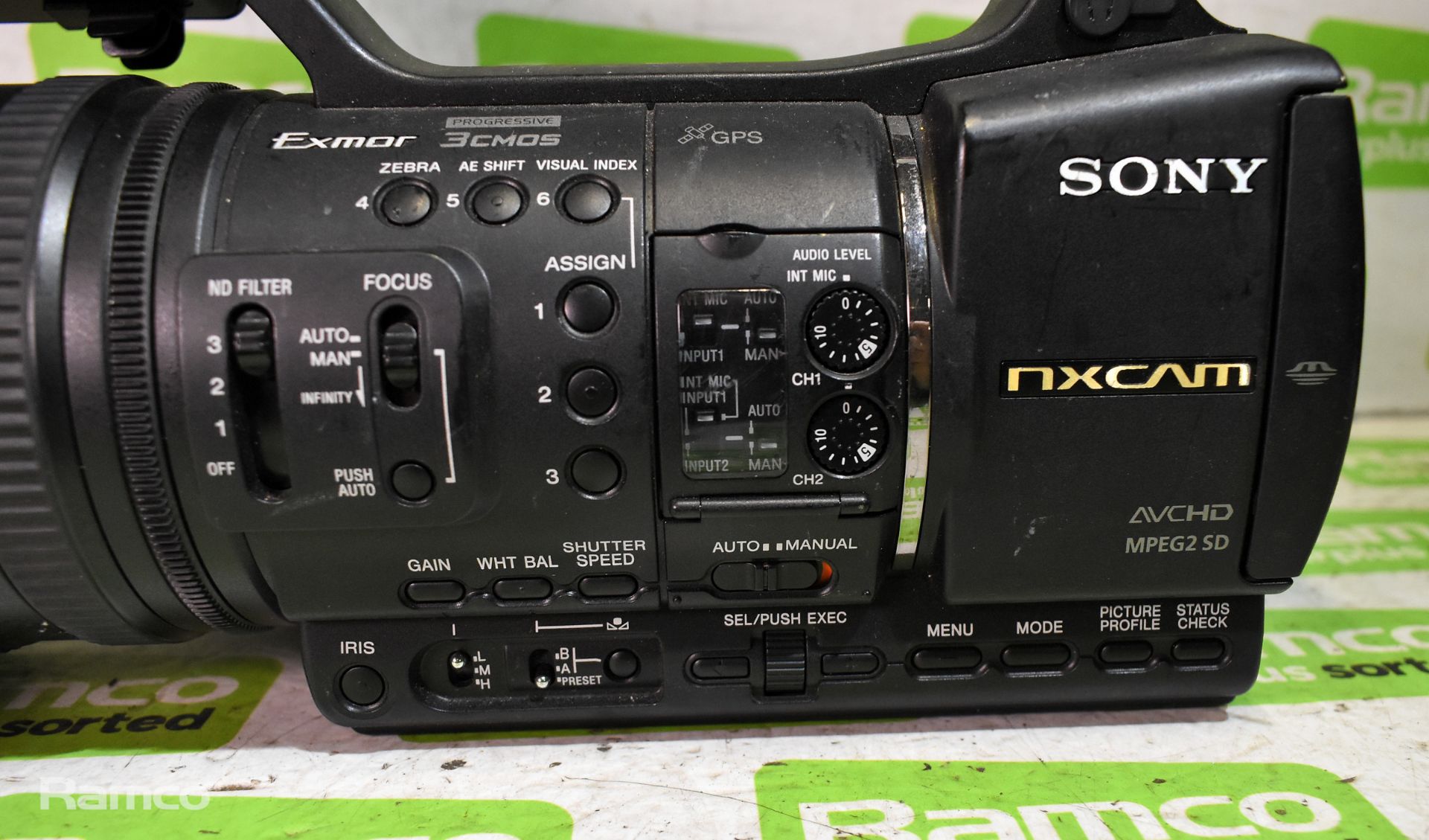 Sony HXR-NX5E digital HD video camera recorder - Image 3 of 8