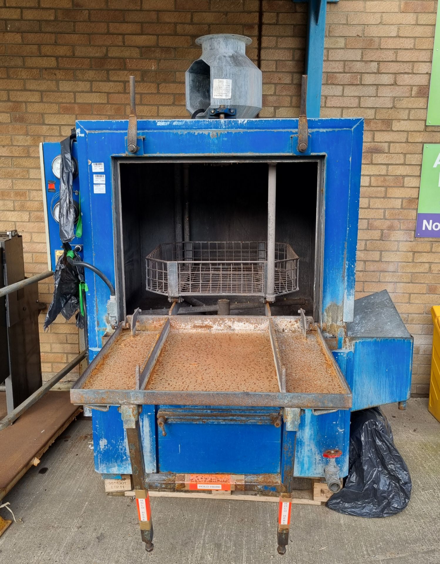 Ardrox Rotajet industrial component washing unit - 415V - L 1700 x W 1400 x H 2400mm - Image 5 of 10