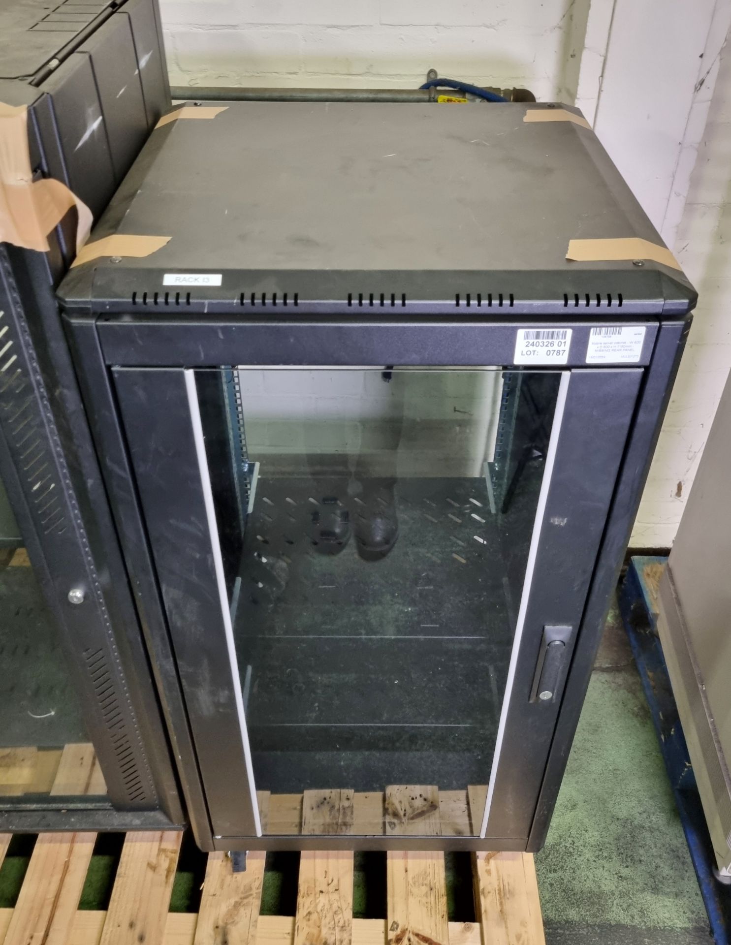 Mobile server cabinet - W 600 x D 600 x H 1150mm - MISSING REAR PANEL - Bild 2 aus 5