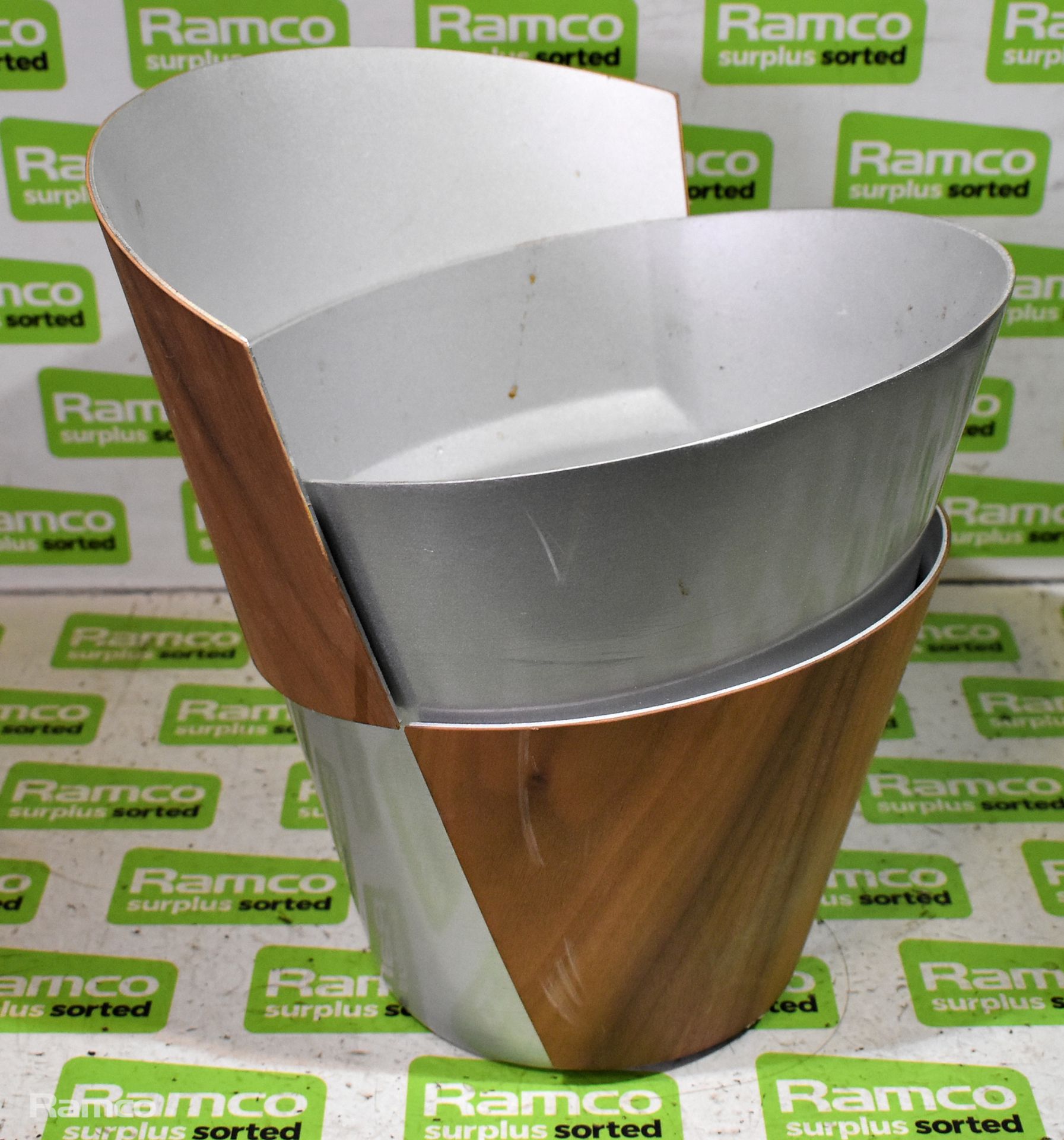 Red Bull drinks bucket - Image 3 of 4