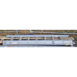 Bayley triple extension 21 rung ladder - approx 18ft in length
