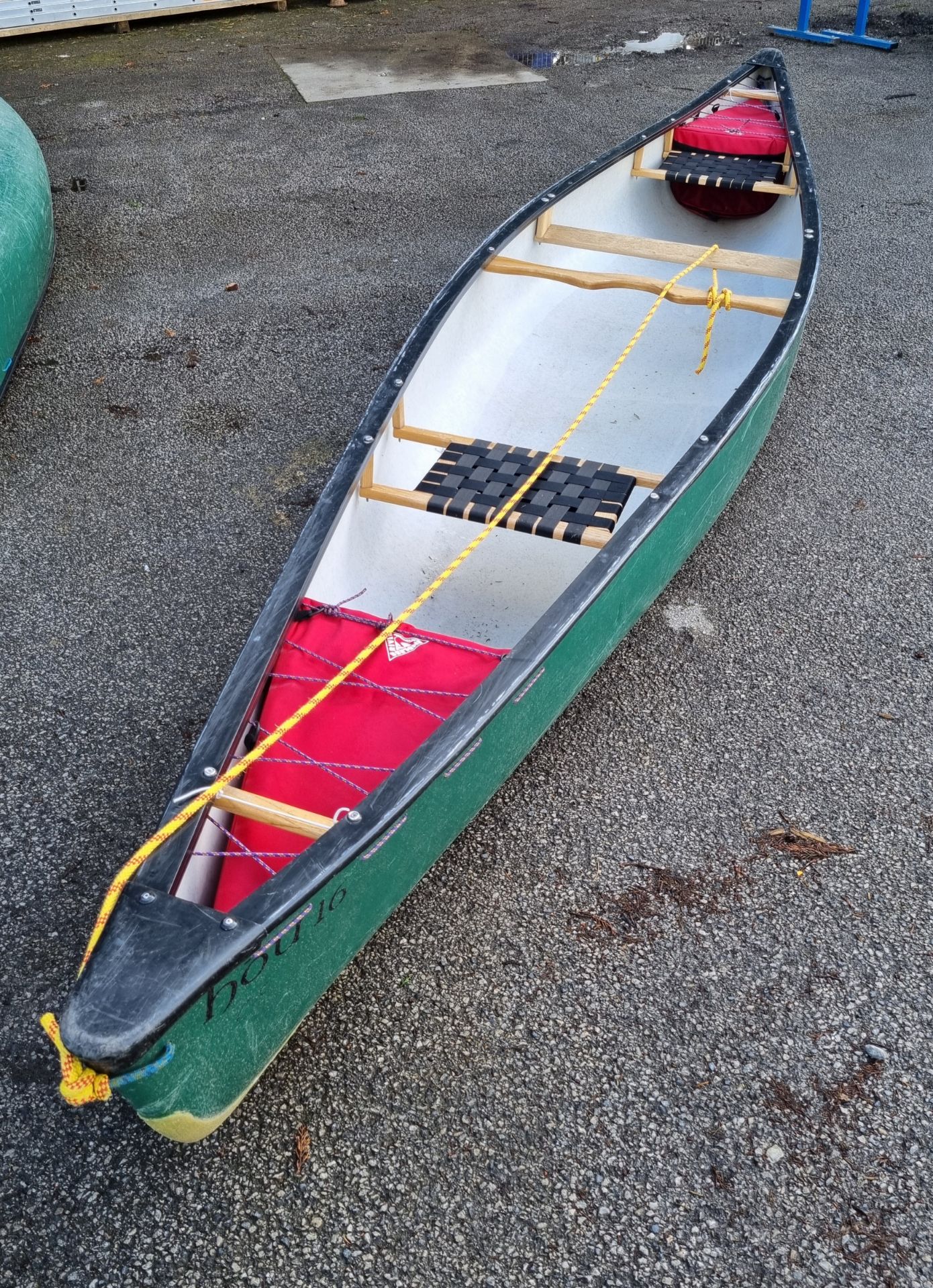 HOU Canoes HOU16 Open canoe - W 4900 x D 920 x H 370mm - Image 2 of 7