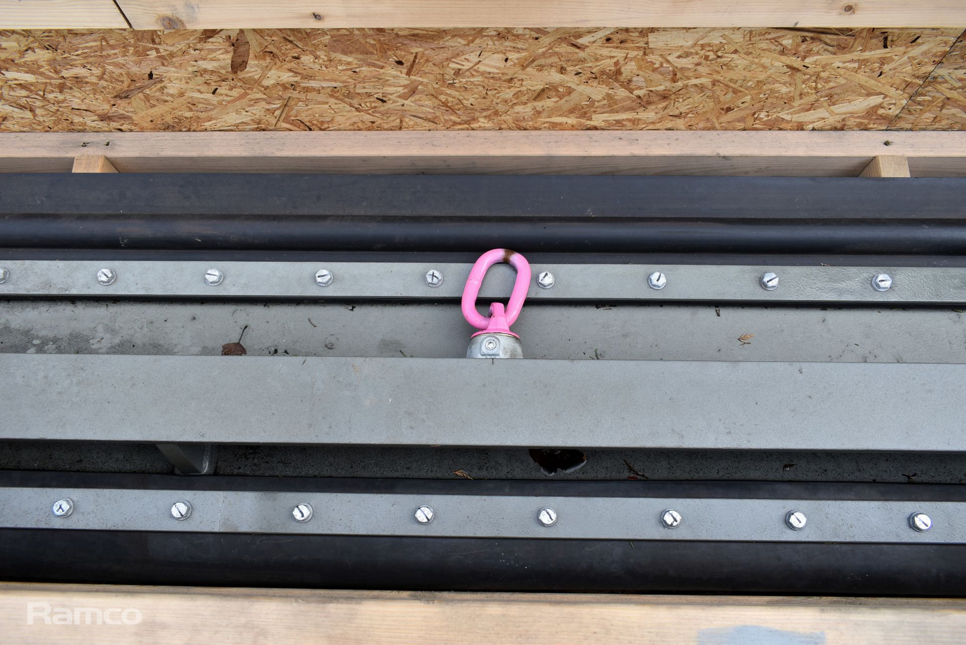 Lip sealing beam with accessories - crate length 6070mm - Image 5 of 6