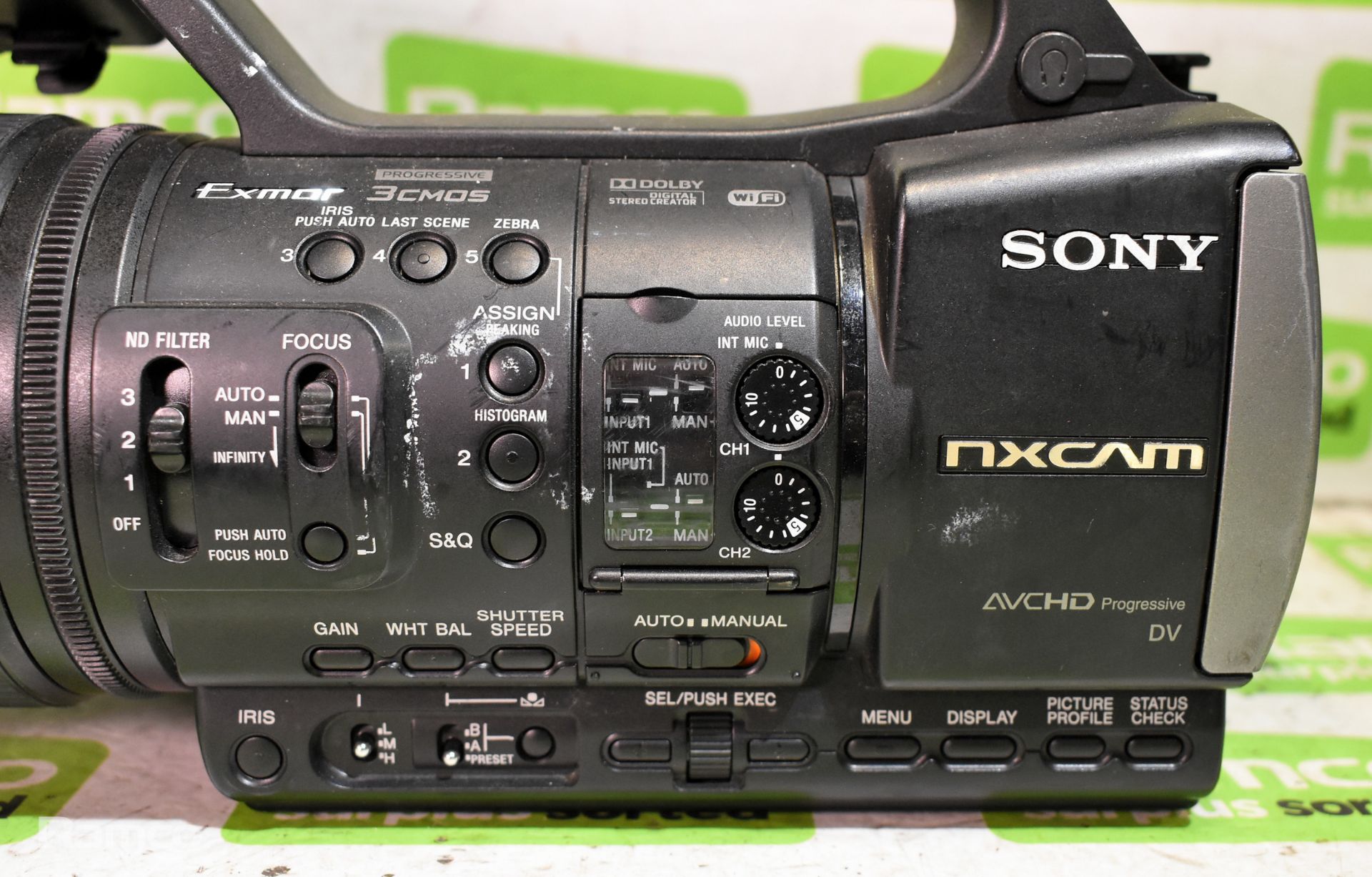 Sony HXR-NX3 digital HD video camera recorder - Image 3 of 9