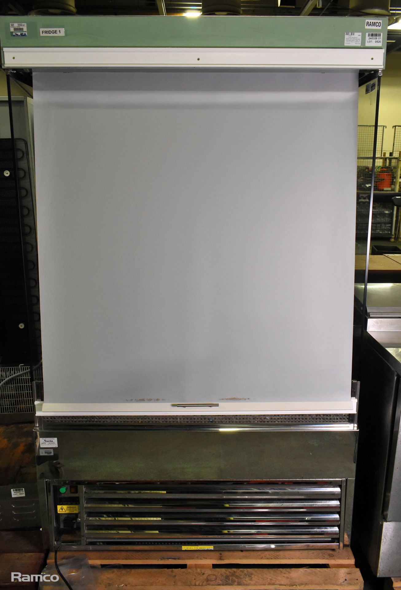 Lowe Refrigeration SD60/120 FG stainless steel multideck display fridge - W 1210 x D 600 x H 2000mm - Image 6 of 9