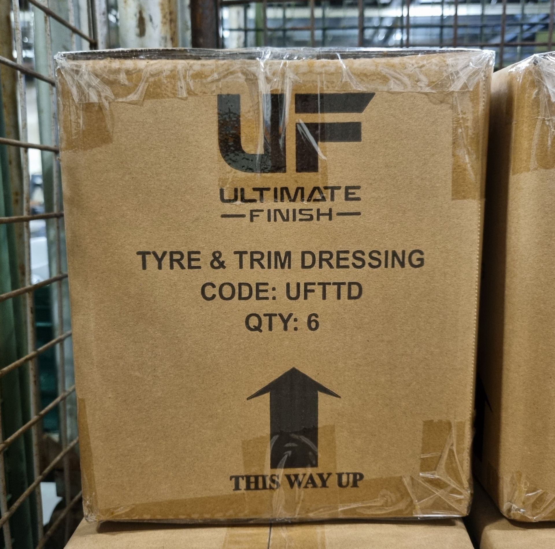 51x Ultimate Finish tyre & trim dressing kits (473ml bottle and applicator per pack) - Image 6 of 6