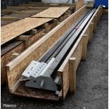 Lip sealing beam with accessories - crate length 6070mm