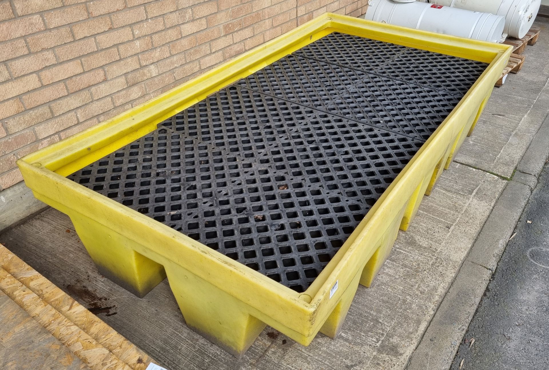 Double IBC spill pallet bund (2x 1000L) with removable grid - W 2530 x D 1340 x H 500mm - Image 3 of 4