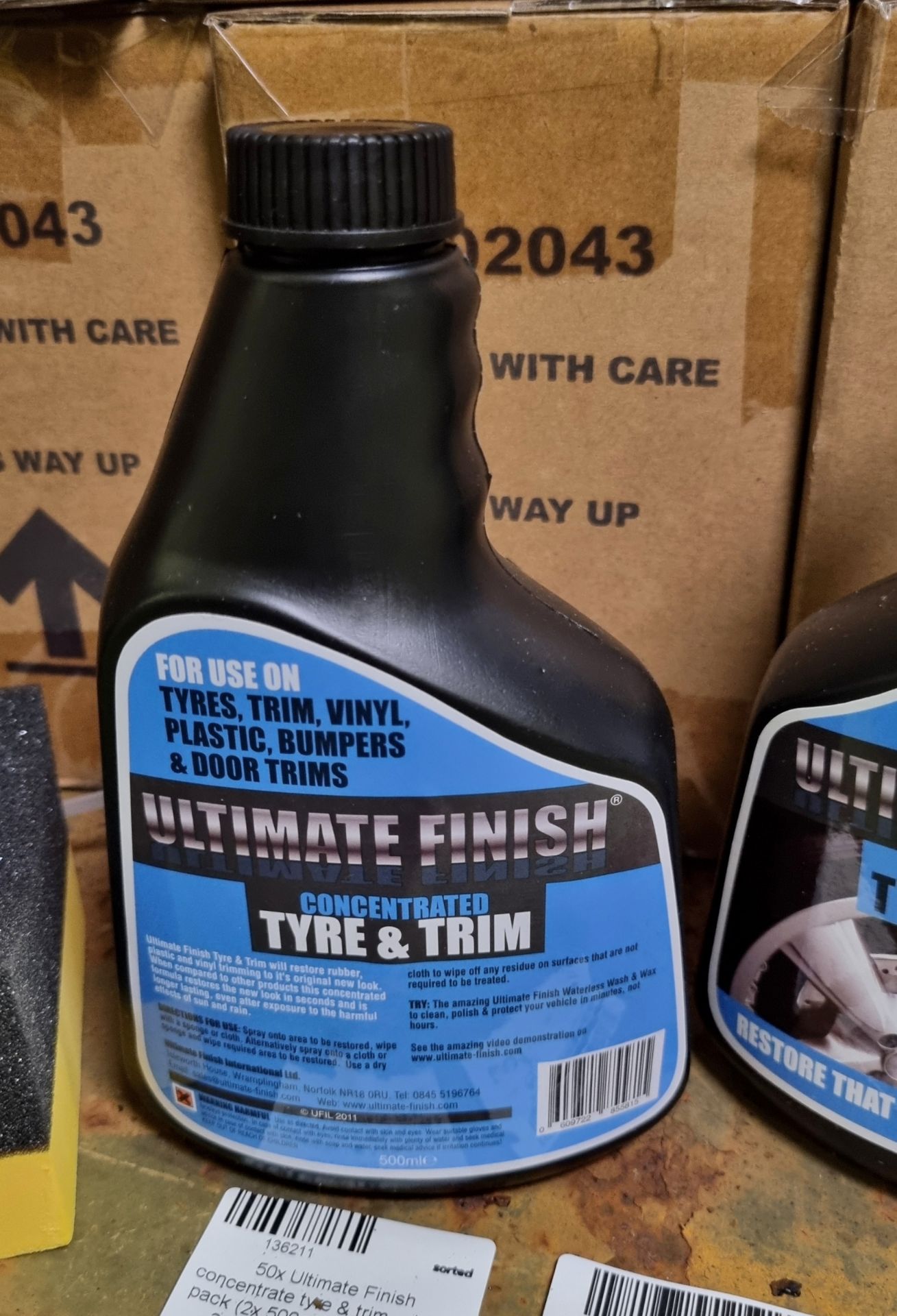 50x Ultimate Finish concentrate tyre & trim - double packs - 2x 500ml spray bottles & 2x applicators - Image 4 of 6