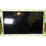 2x Videri V3 31.5 inch digital signage display screens