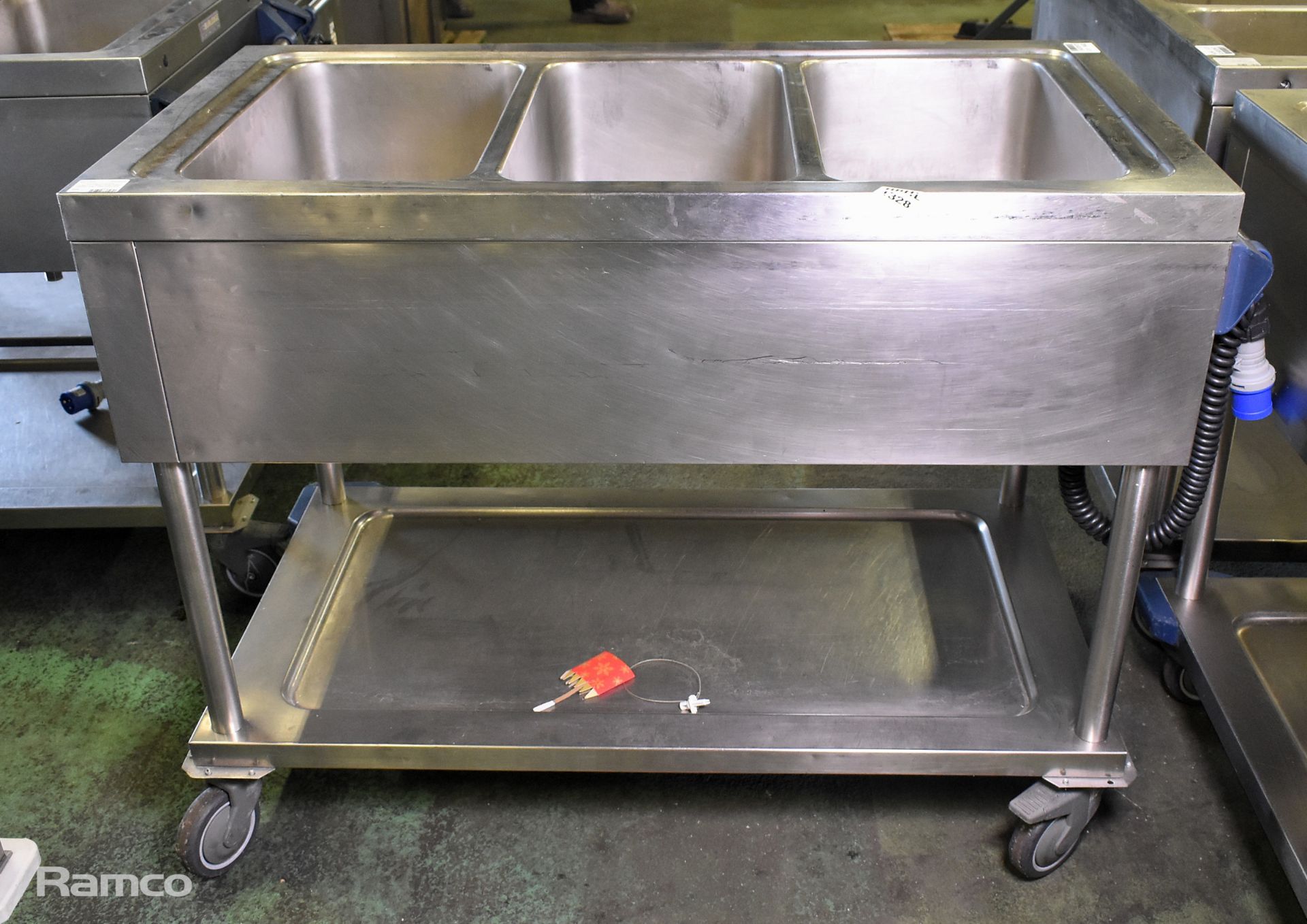 Stainless steel water heated bain-marie trolley - L 1160 x W 640 x H 920mm - Image 4 of 6