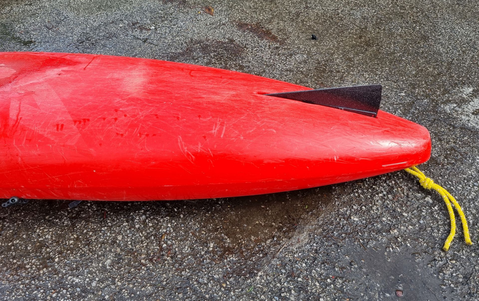 Dagger Katana polyethylene kayak - red - W 3200 x D 660 x H 420mm - Image 6 of 8