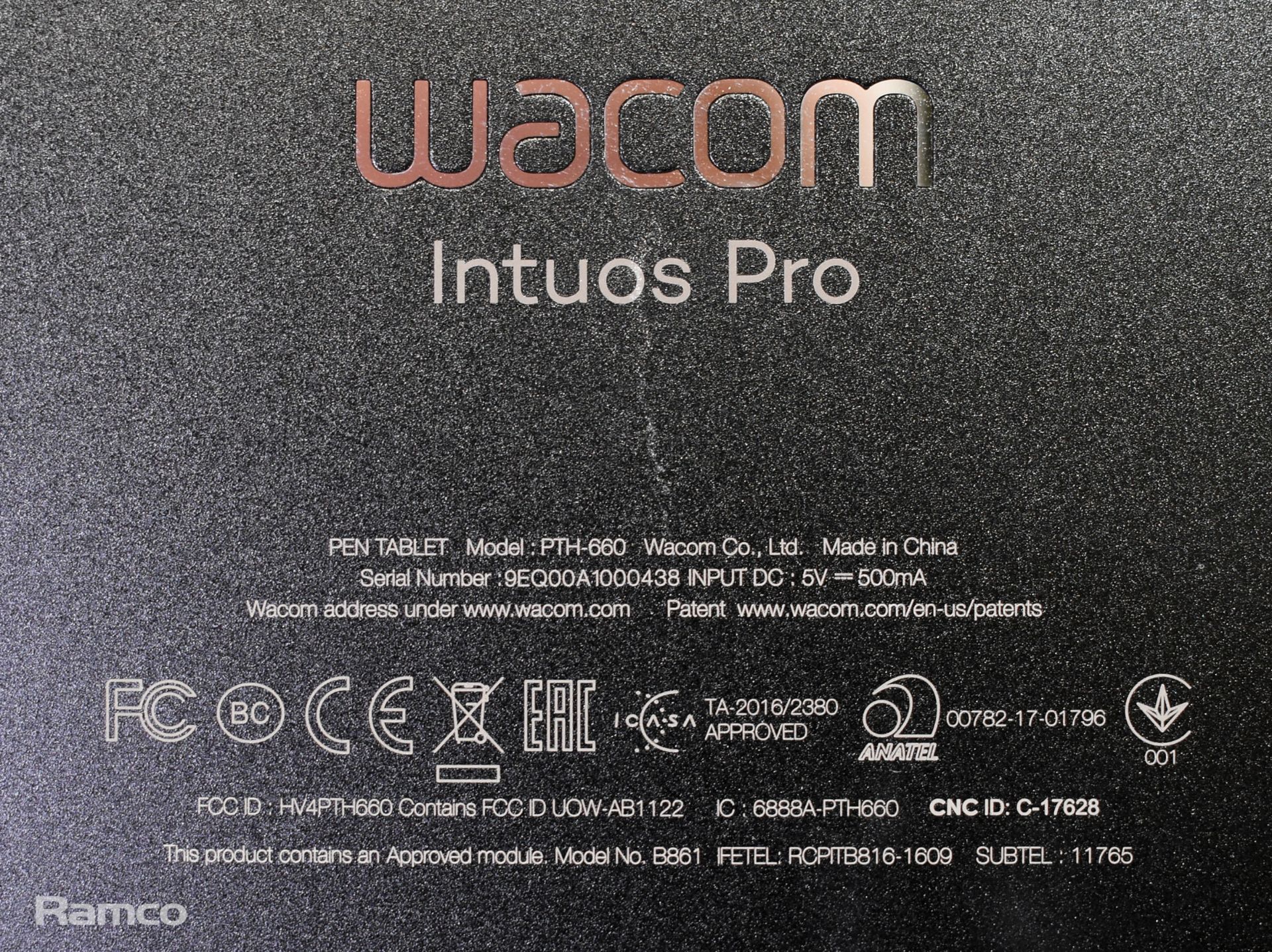 WACOM intuos Pro PTH-660 pen tablet with accessories - Image 4 of 6