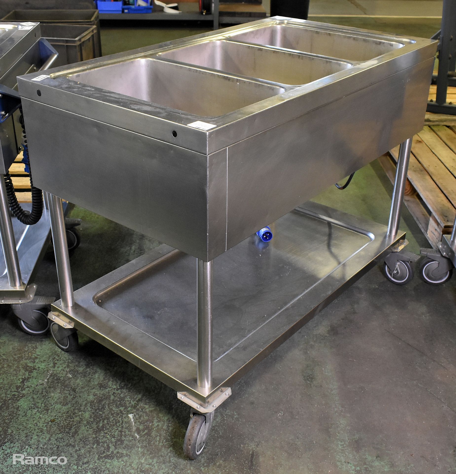 Stainless steel water heated bain-marie trolley - L 1160 x W 640 x H 920mm - Image 7 of 7