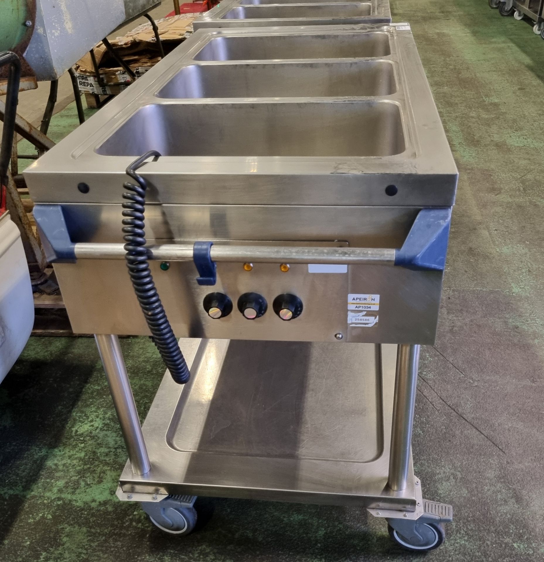 Stainless steel water heated bain-marie trolley - L 1160 x W 640 x H 920mm - Image 3 of 4