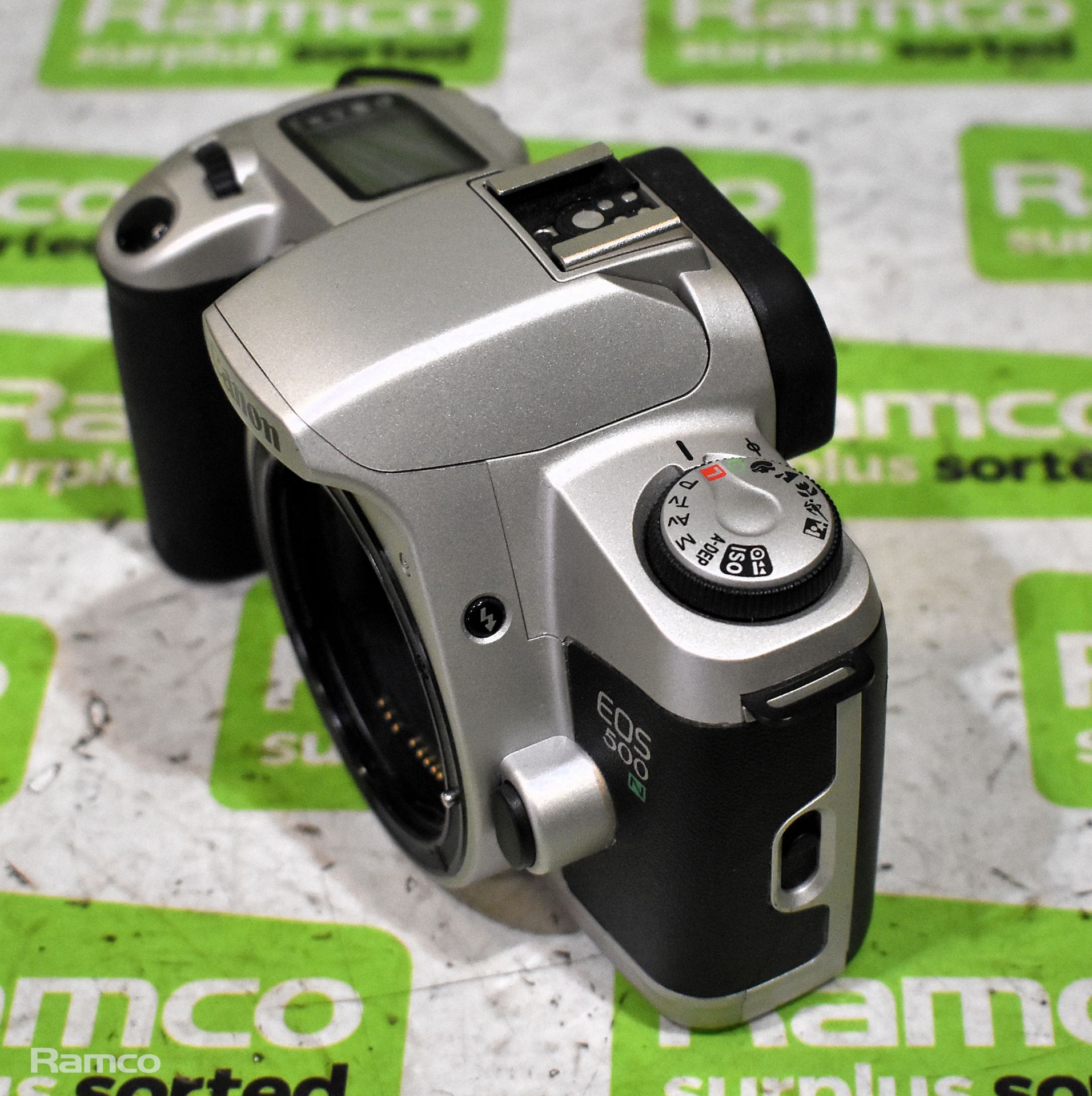 Canon EOS 500N SLR film camera with Tokina AF 35-300 lens - BROKEN LENS - Image 3 of 11