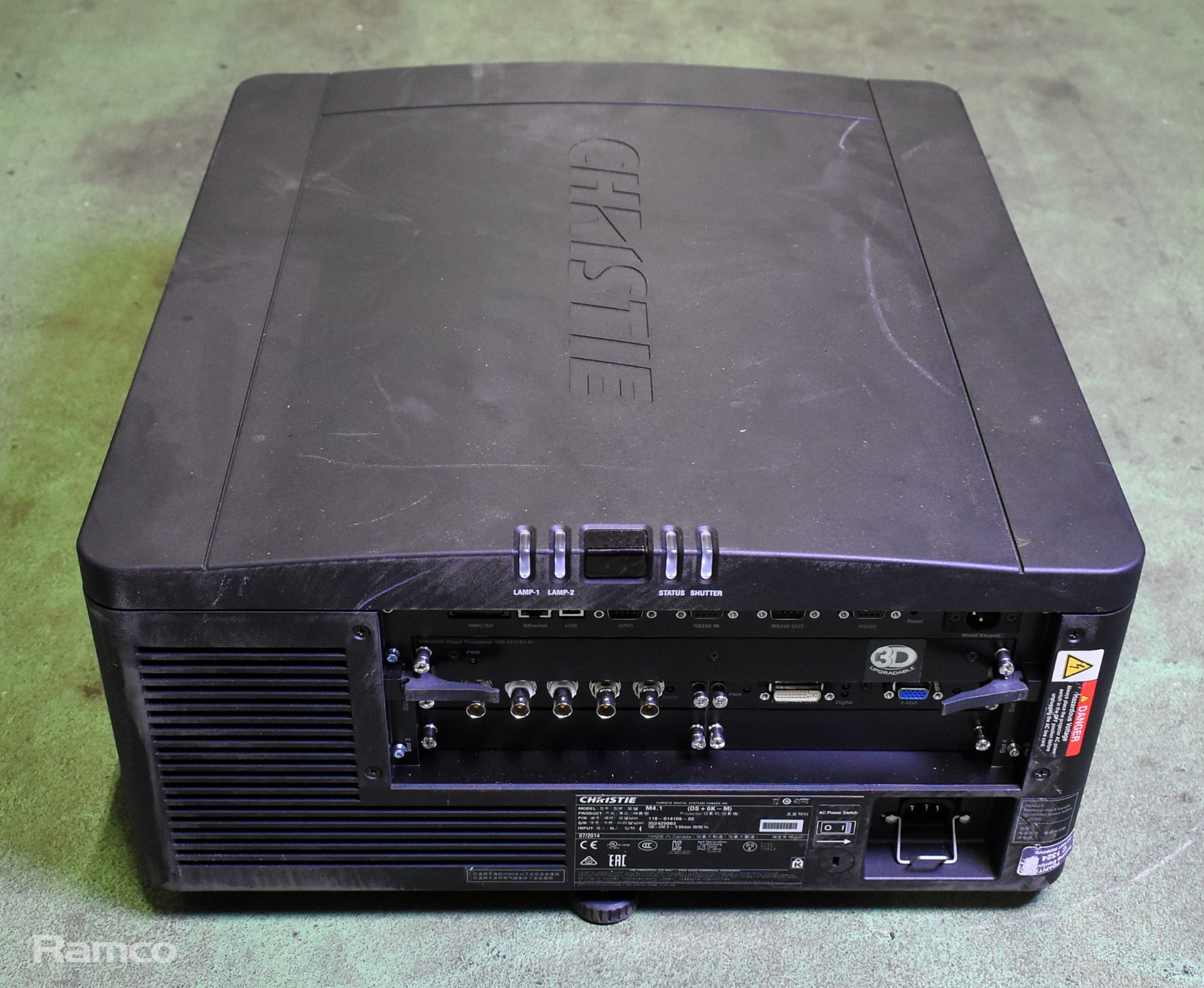 Christie DS+6K-M SXGA+ large venue projector - 100 / 240V - 50 / 60Hz - L 600 x W 500 x H 260mm - Image 4 of 13