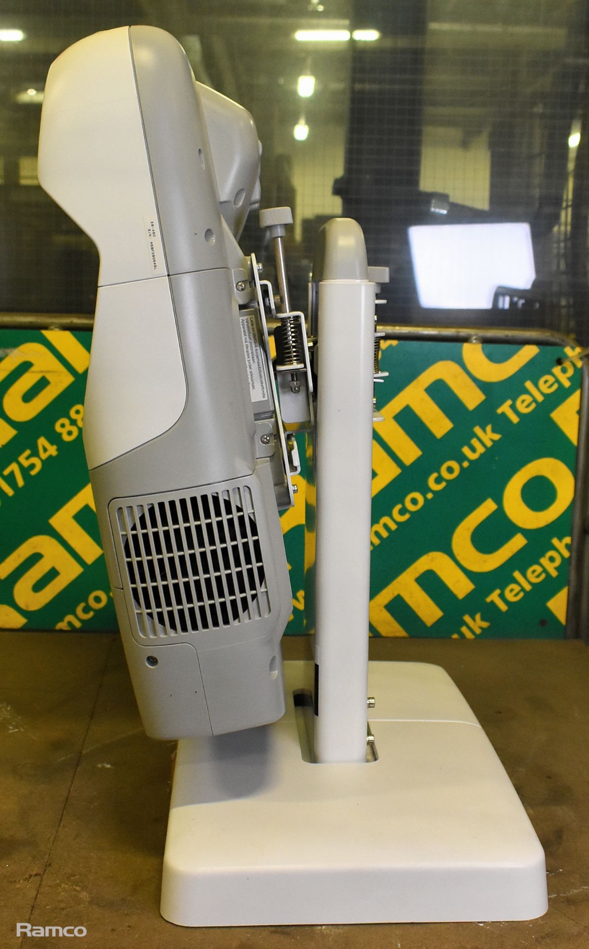 Epson EB-460 H343B LCD projector - approx 2497 lamp hours - Image 2 of 5