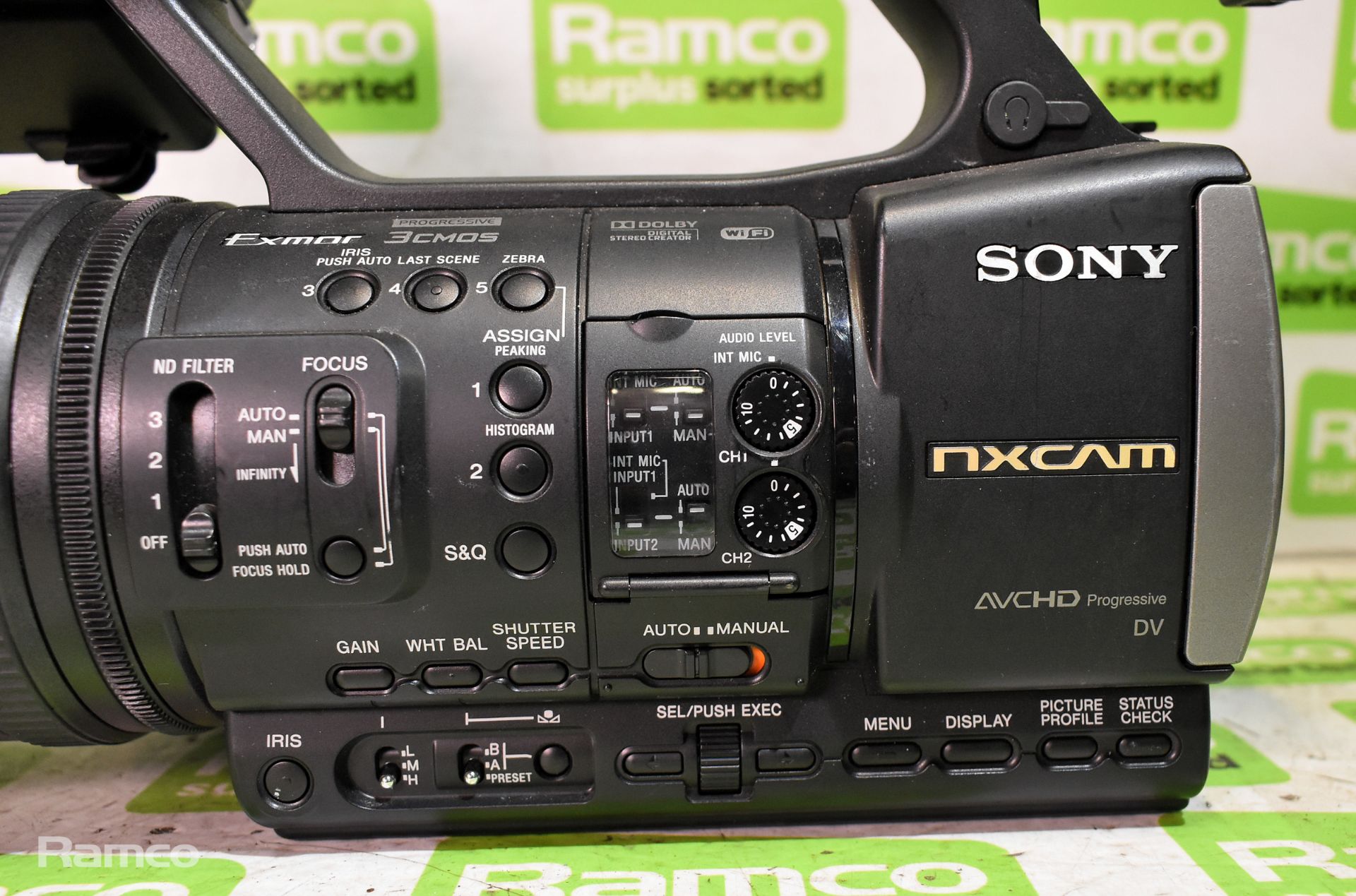 Sony HXR-NX3 digital HD video camera recorder - Image 3 of 9