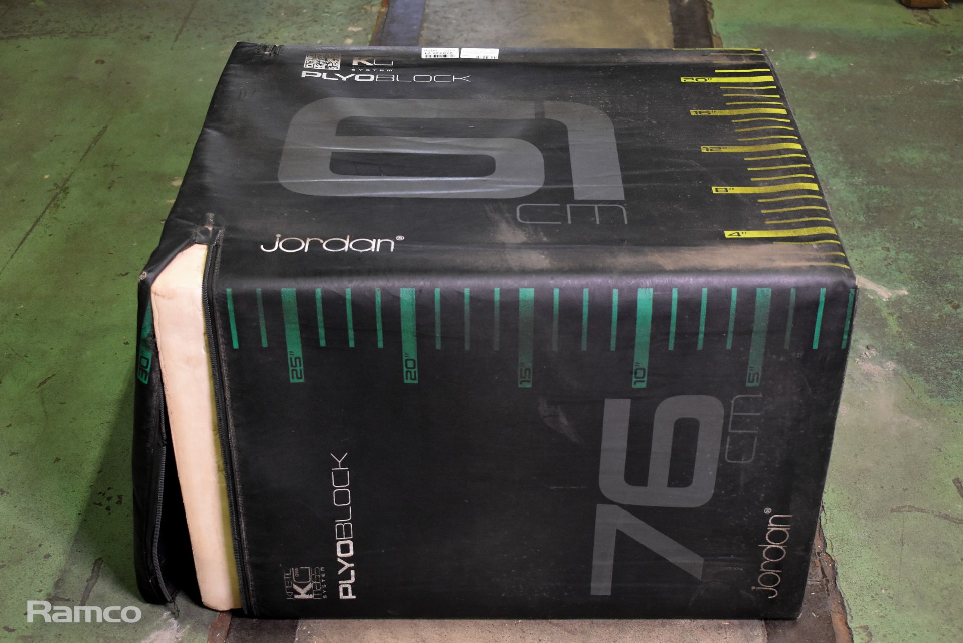 Jordan 3 in 1 Plyo block - broken zip - W 770 x D 620 x H 520mm - Image 2 of 5