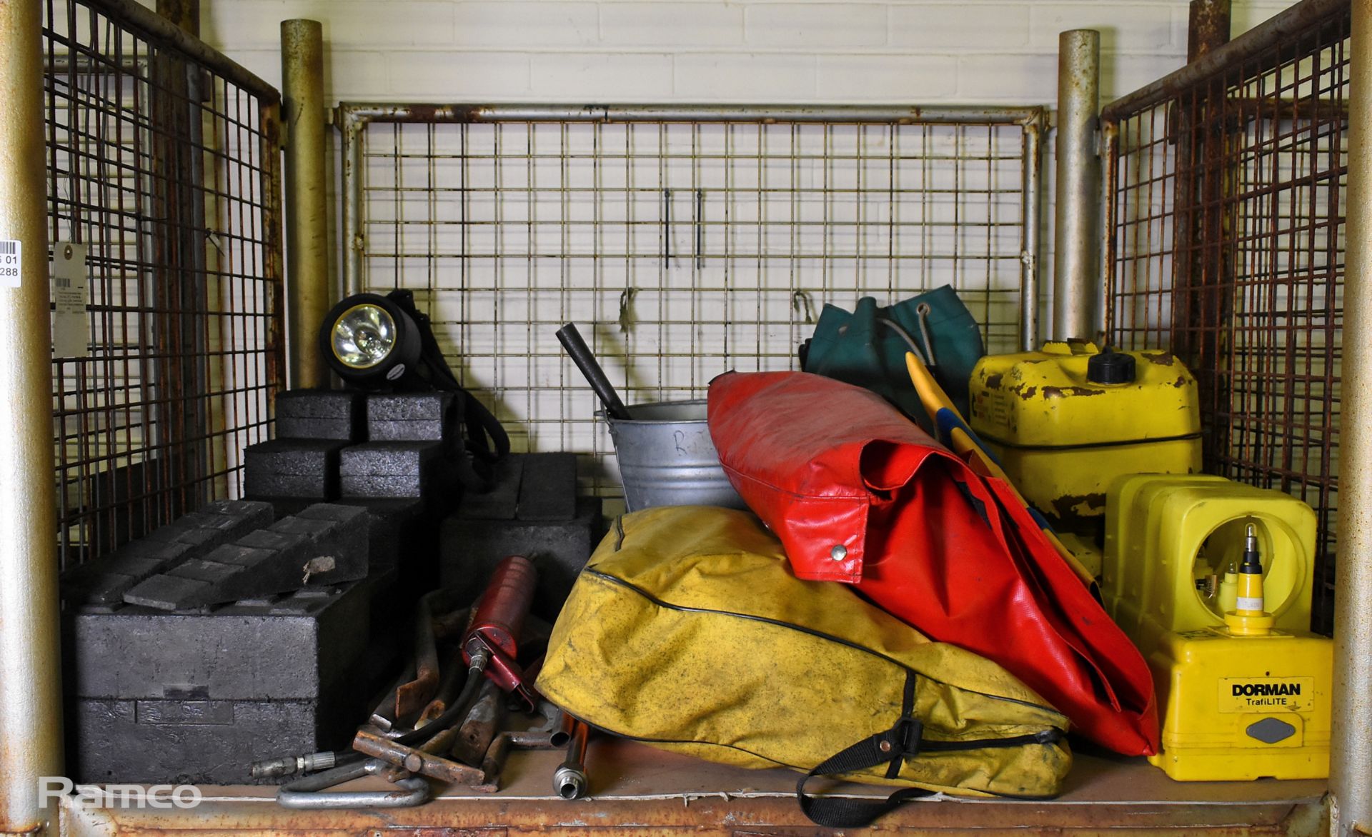 Fire and rescue accessories - hand tools, RTC chocks & blocks, ropes, lights, chemical sorbent pads