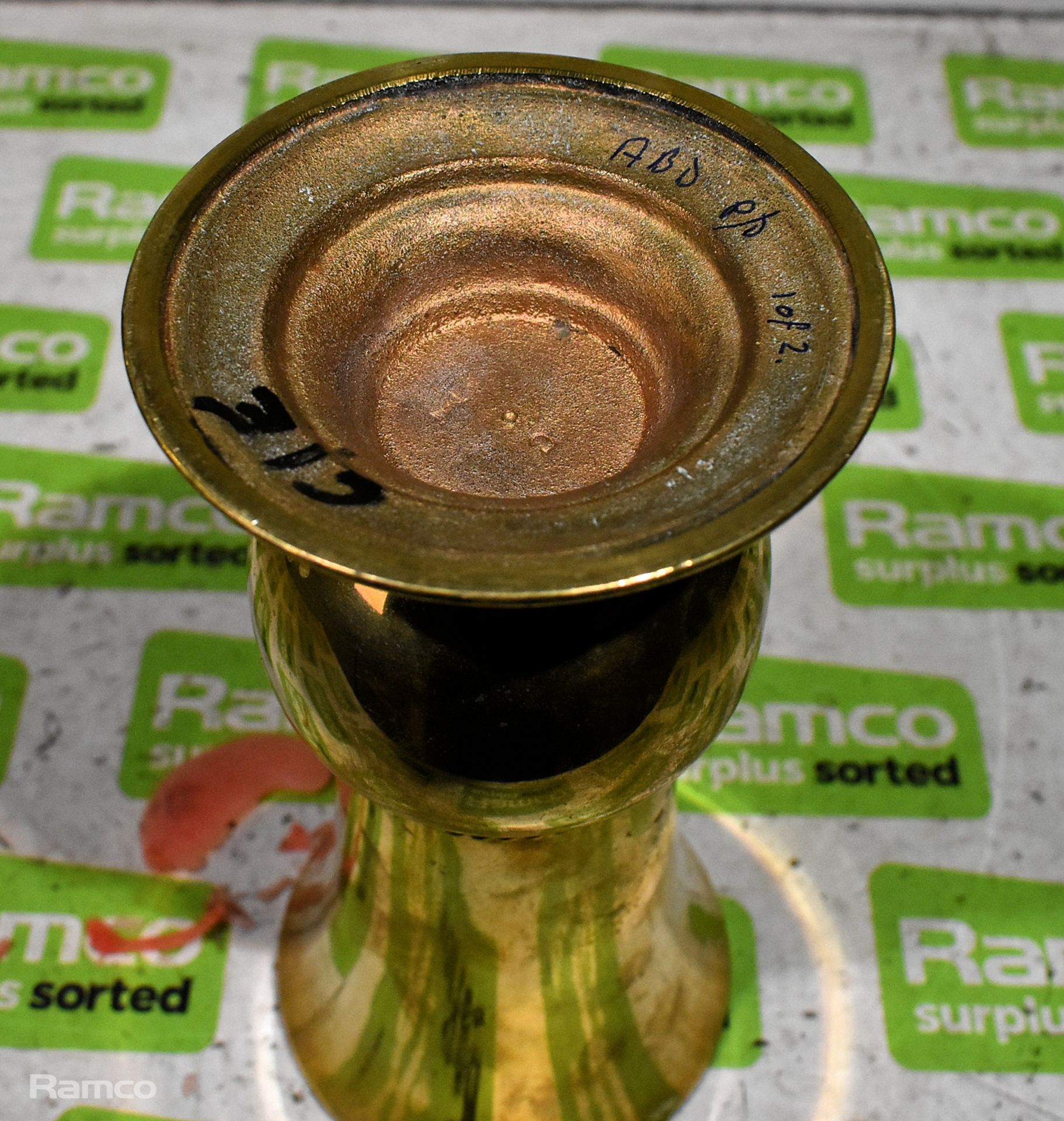 Brass Medium 8 inch vase - Image 4 of 4