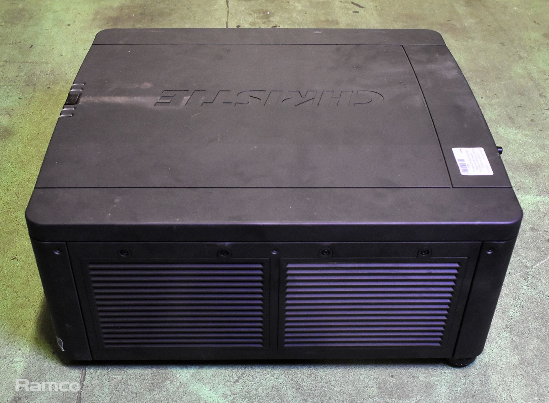 Christie DS+6K-M SXGA+ large venue projector - 100 / 240V - 50 / 60Hz - L 600 x W 500 x H 260mm - Image 3 of 13
