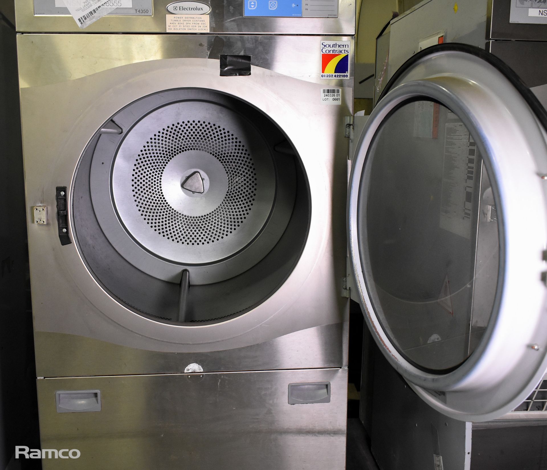Electrolux T4350 professional tumble dryer - 349 litre drum volume - 3 phase 440V 60Hz - Image 3 of 7