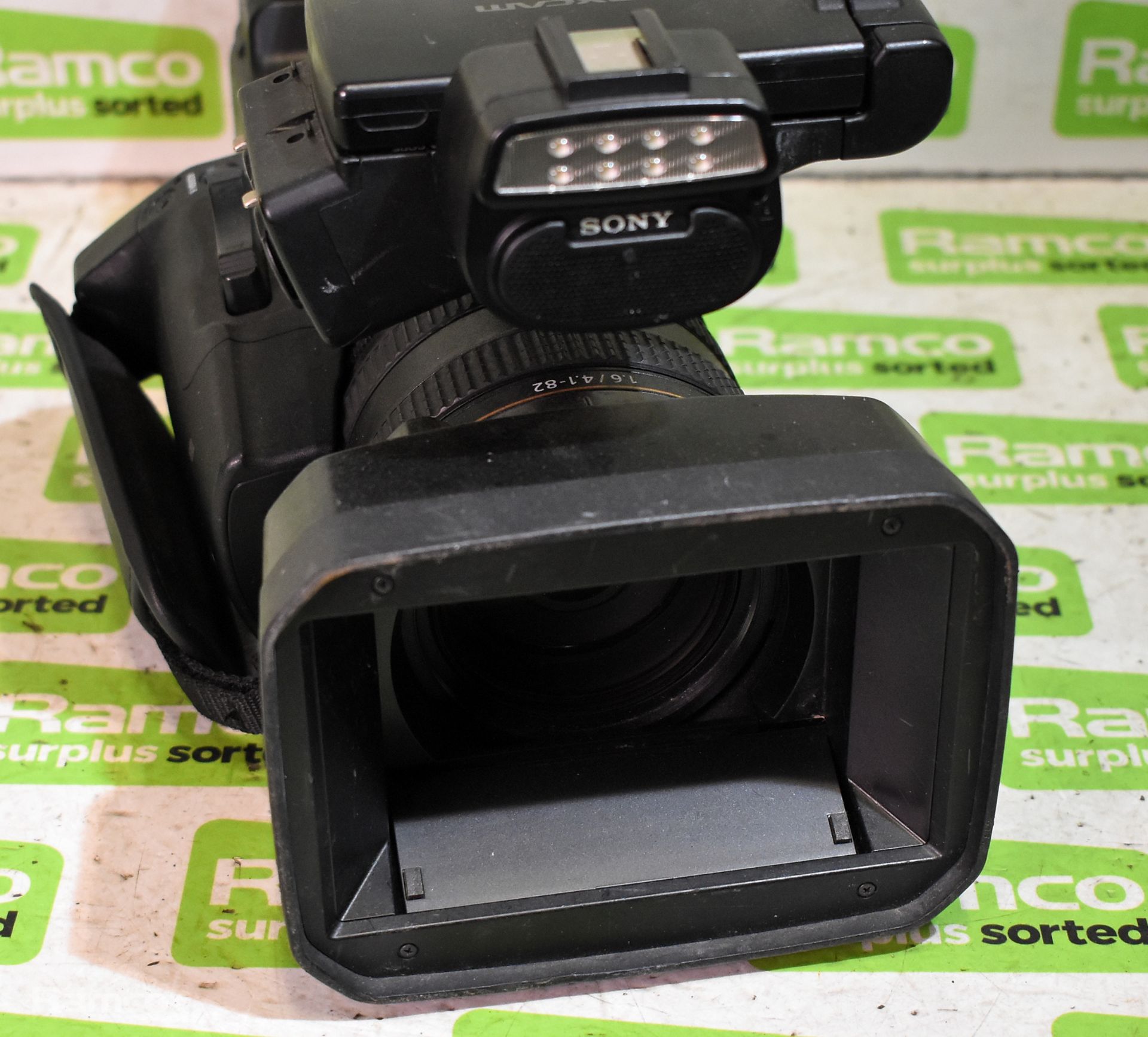 Sony HXR-NX3 digital HD video camera recorder - Image 7 of 9