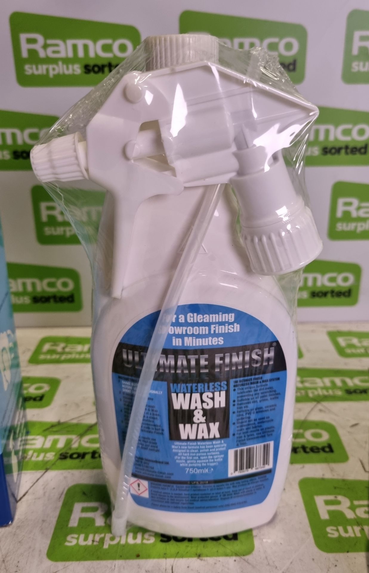 100x Ultimate Finish waterless wash & wax kits (750ml bottle and 2x microfibre cloths per pack) - Image 7 of 7