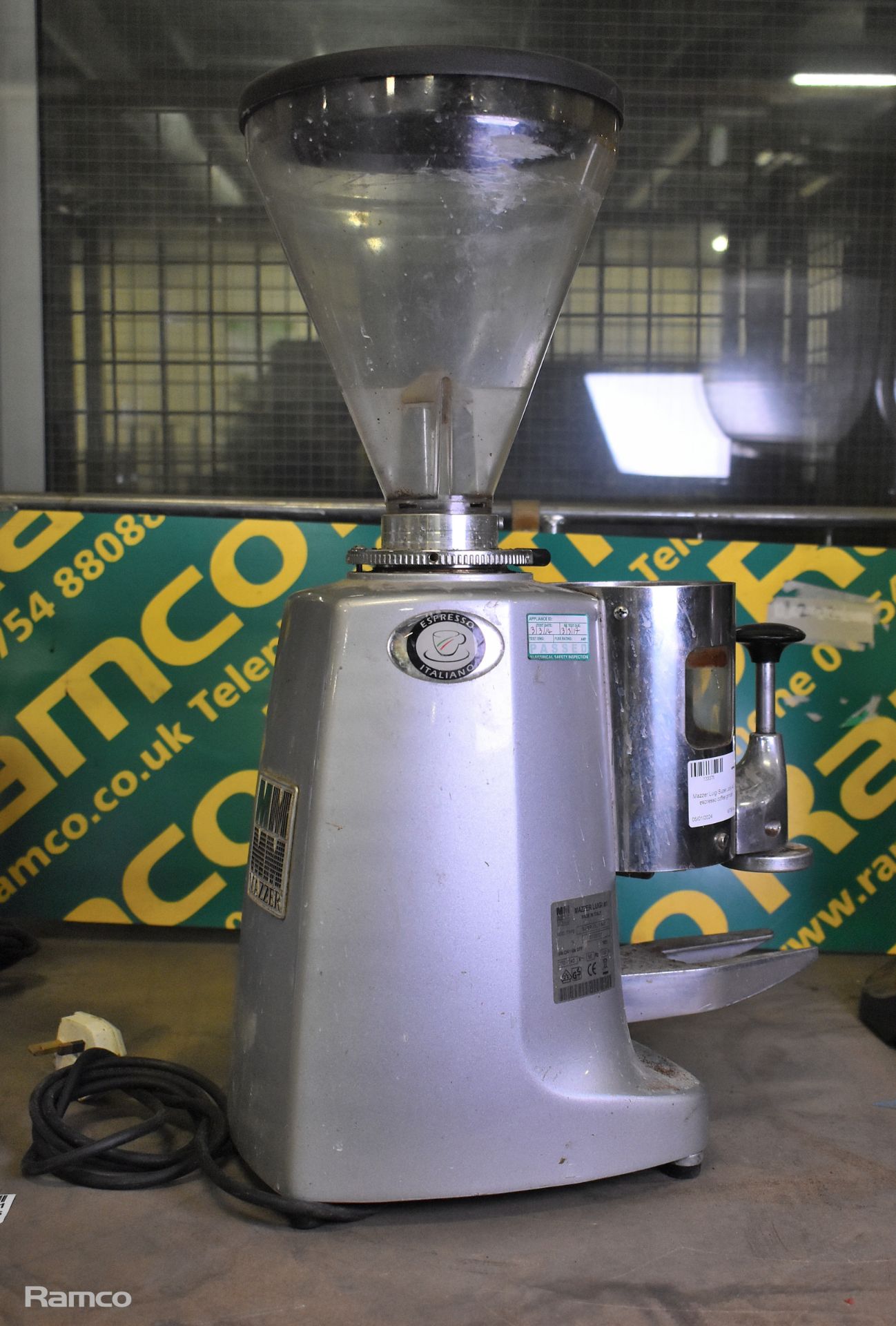 2x Mazzer Luigi Super Jolly AUT espresso coffee grinders - Image 4 of 12