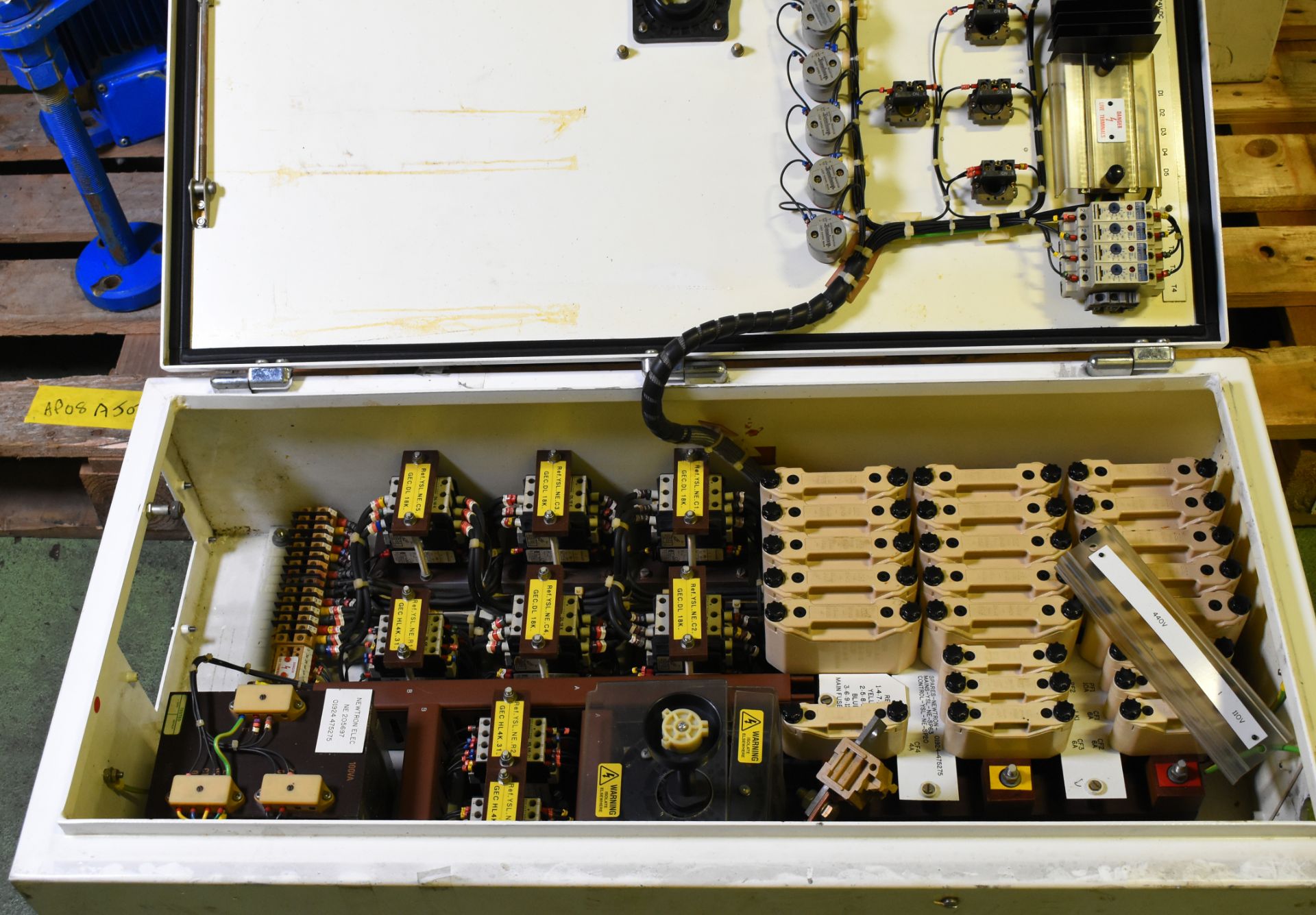 2x Calorifier control panels - 440V - W 500 x D 350 x H 1000mm - Image 2 of 5